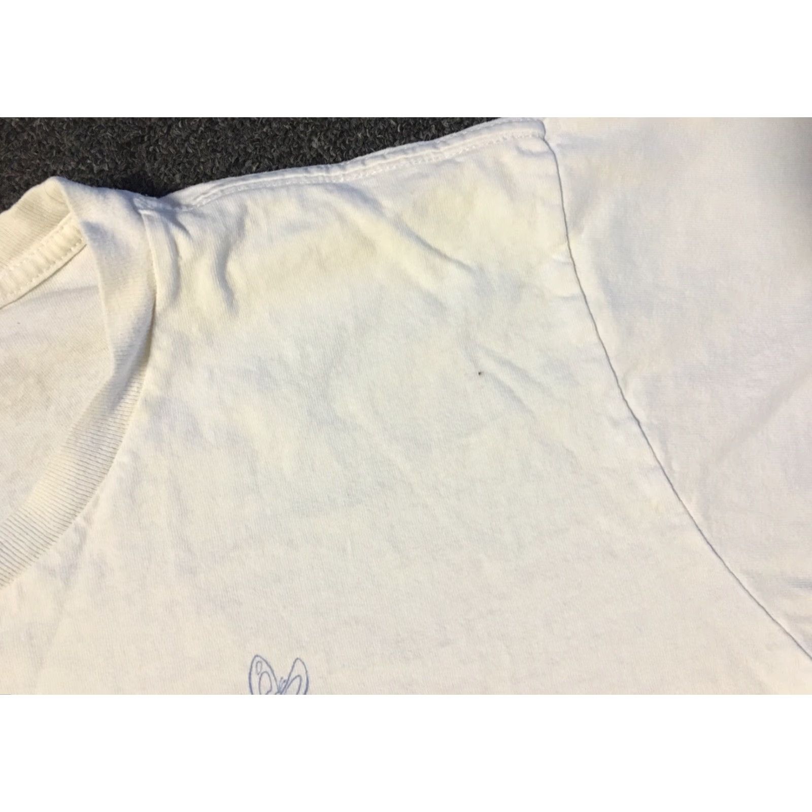 Disney VINTAGE 90s Disney Eeyore Faded Shirt XXL Mickey Mouse Looney Tunes Disneyland Cartoon T-Shirt Men 2XL White Short Sleeve Baseball Style Size US XXL / EU 58 / 5 - 6 Thumbnail