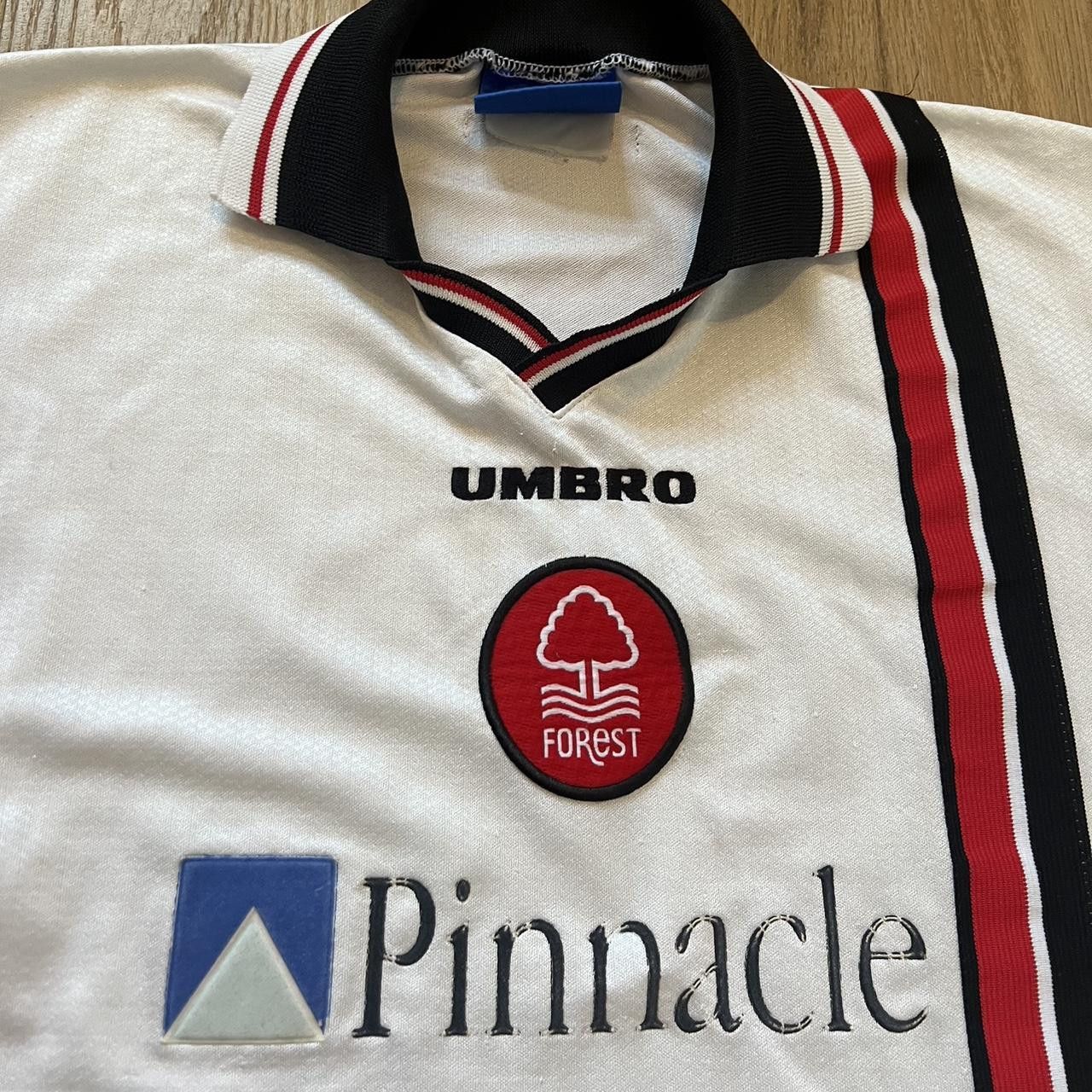 Umbro Nottingham Forest 1998-1999 Umbro white and red away shirt Size US XS / EU 42 / 0 - 3 Thumbnail