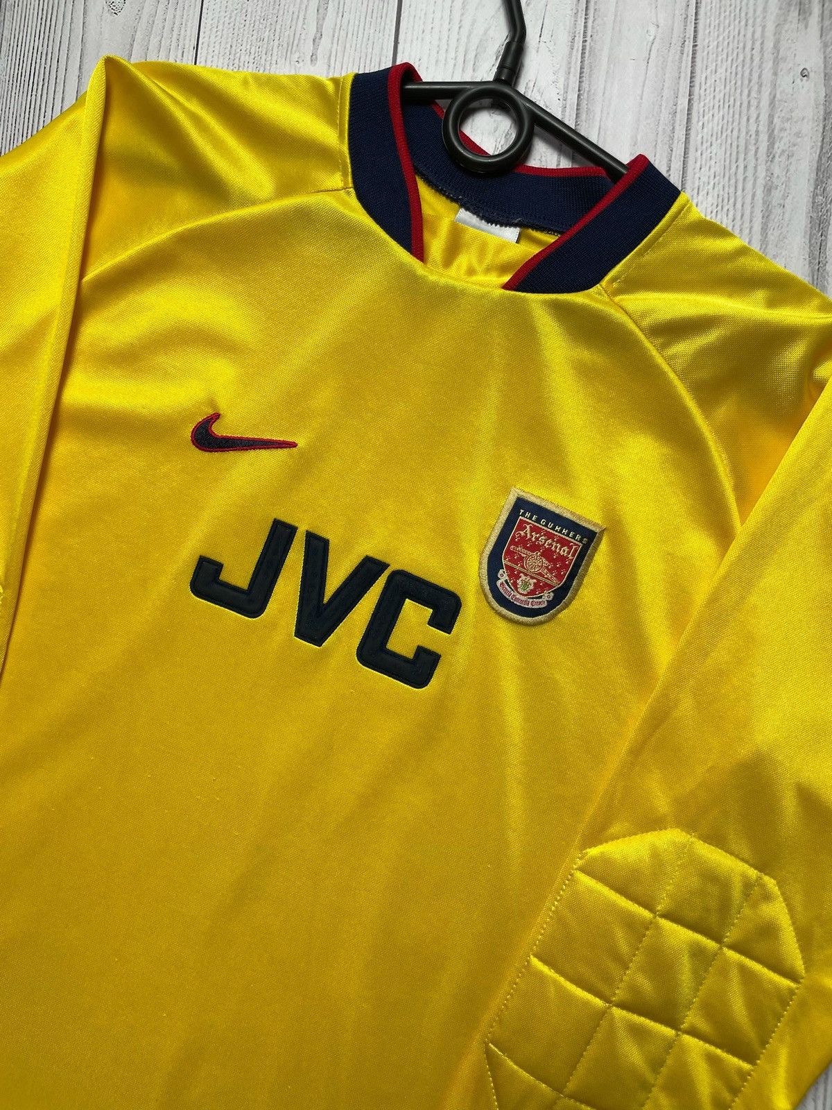 Vintage Vintage Nike Arsenal long sleeve yellow soccer jersey Xs/S Size US XS / EU 42 / 0 - 3 Thumbnail