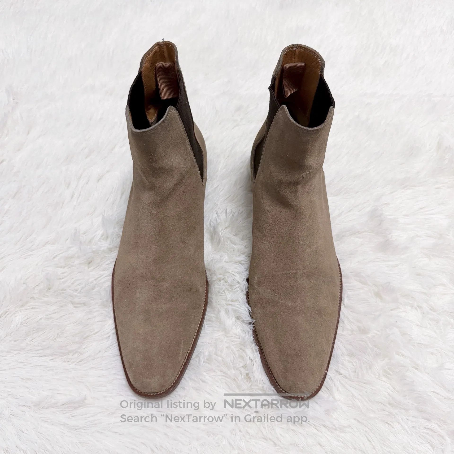Saint Laurent Paris Saint Laurent Paris Desert-colored suede Wyatt ...