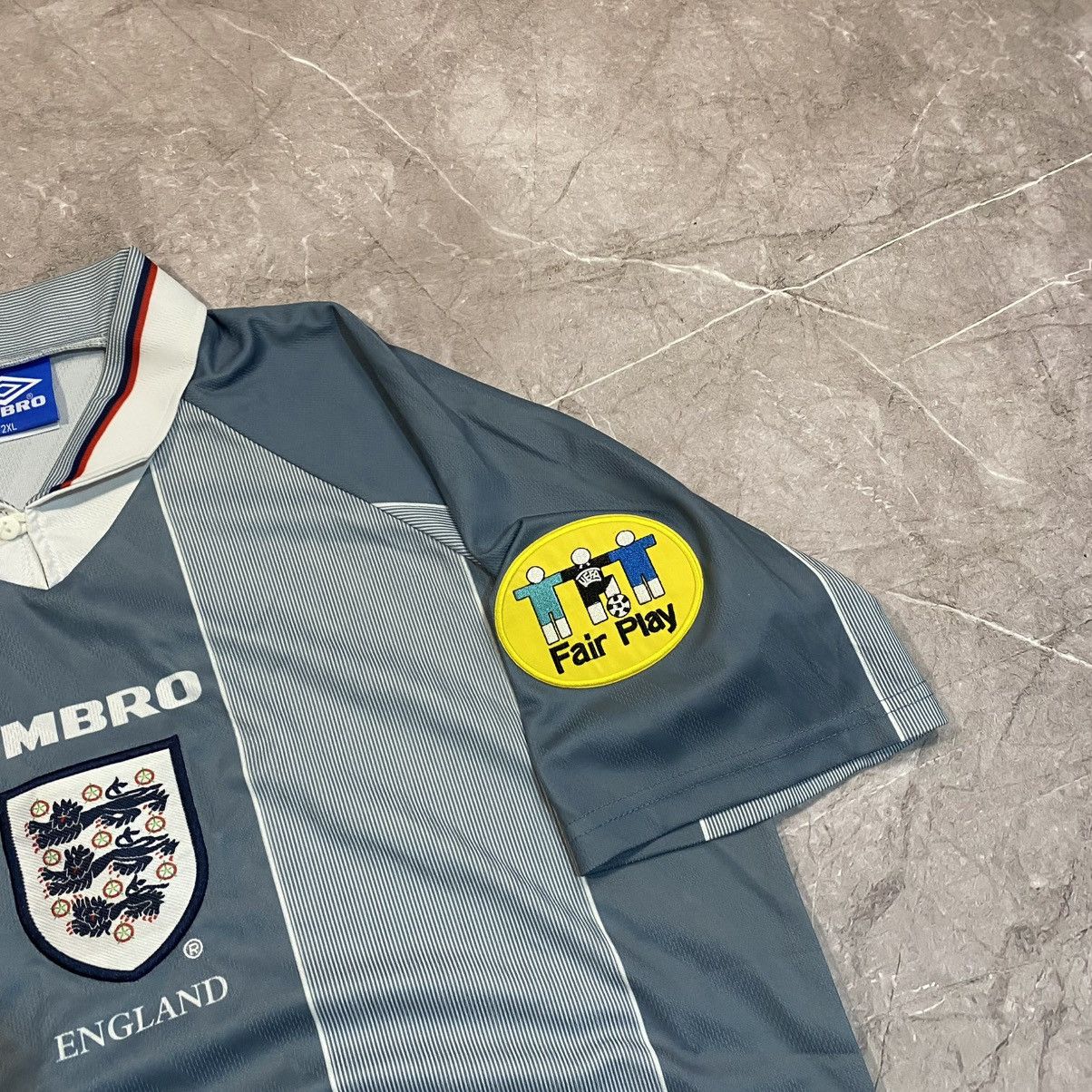 Umbro VINTAGE UMBRO TEE SOCCER JERSEY CENTER LOGO FAIR PLAY 90s Size US XXL / EU 58 / 5 - 4 Thumbnail