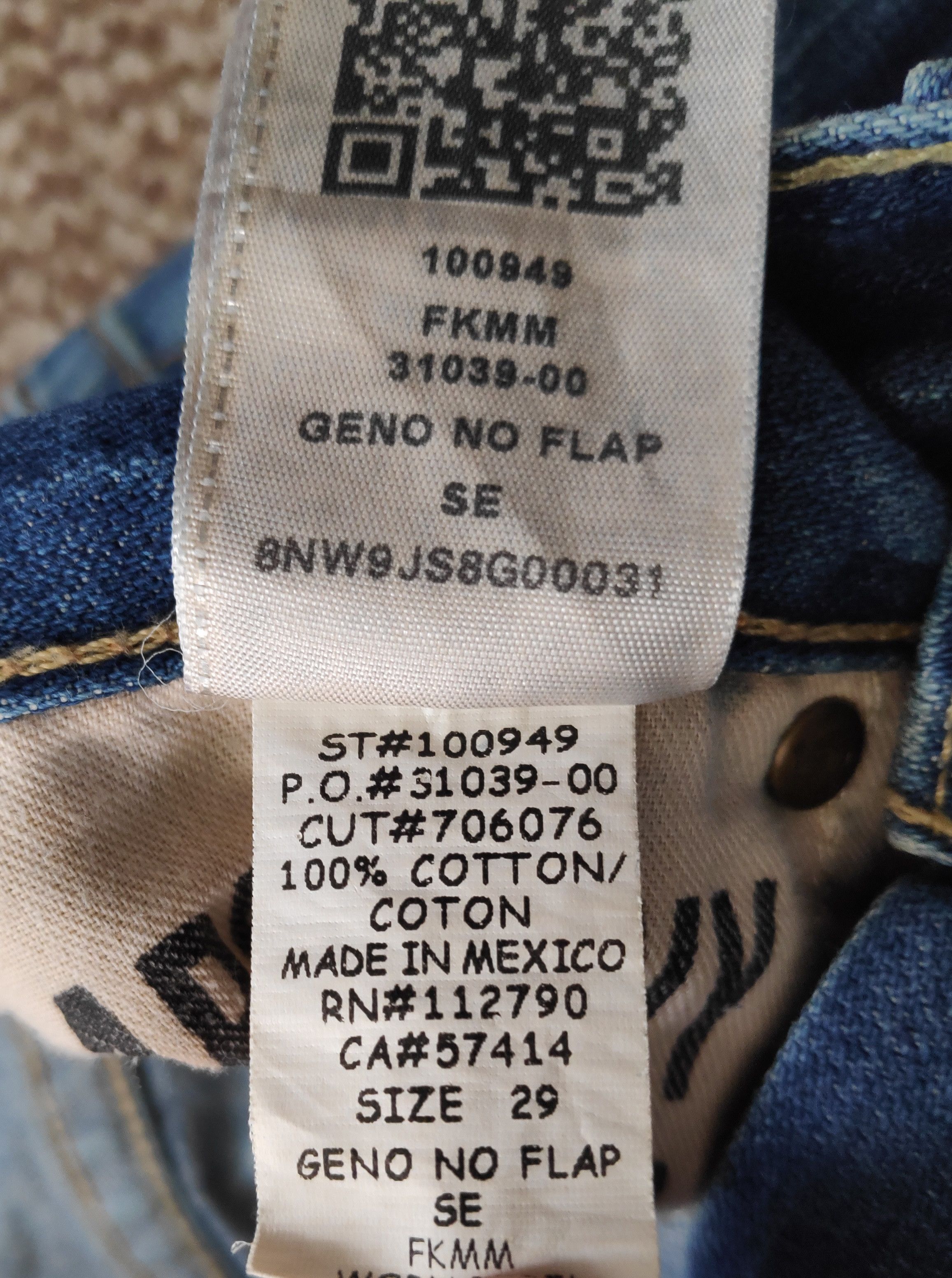 True Religion True Religion Relaxed Slim Geno Distressed Denim Jeans Size US 29 - 16 Thumbnail
