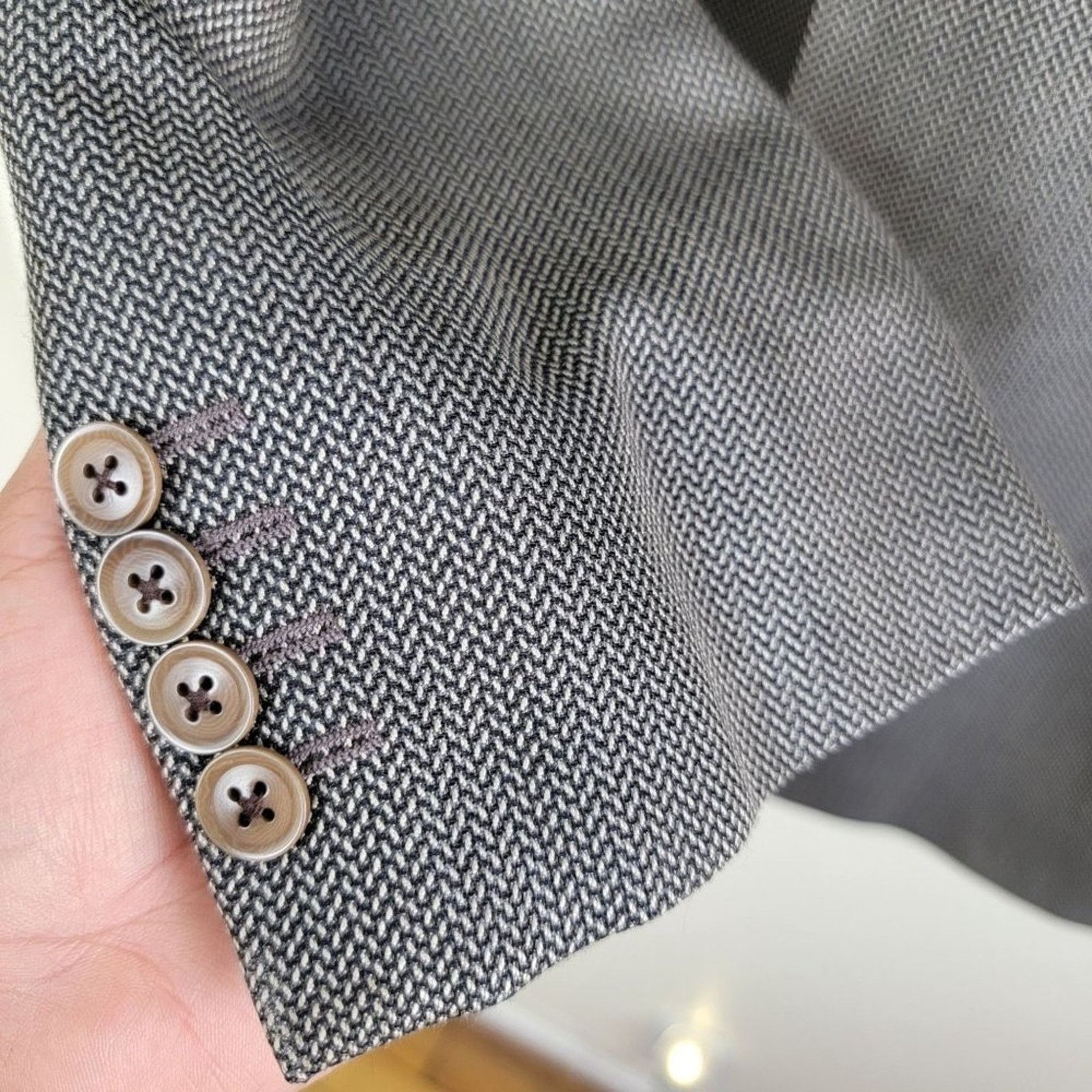 Armani Collezioni Armani Collezioni Herringbone Blazer Model Italy *Read* Size US L / EU 52-54 / 3 - 5 Thumbnail