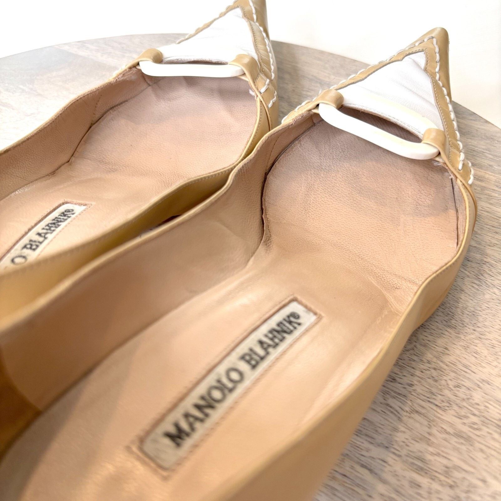 Manolo Blahnik Manolo BlahnikbLeather Slingback Heels EU Sz 36 US Size 6 Size US 6 / IT 36 - 9 Thumbnail
