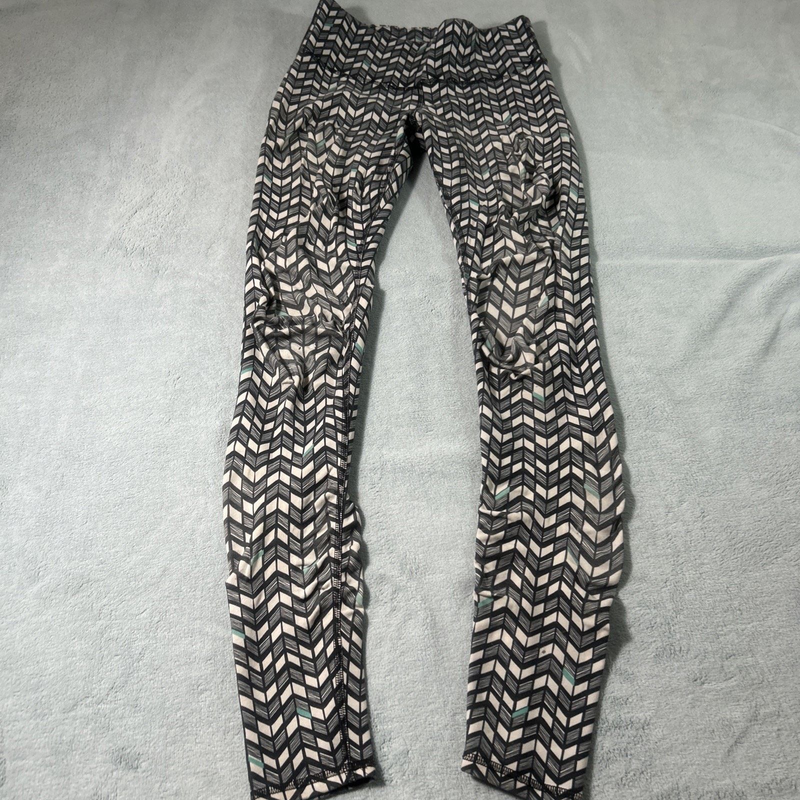 Alo ALO Warm Up Sculpting Leggings XS 25x28 Retro Striped Size 25" / US 0 / IT 36 - 18 Thumbnail