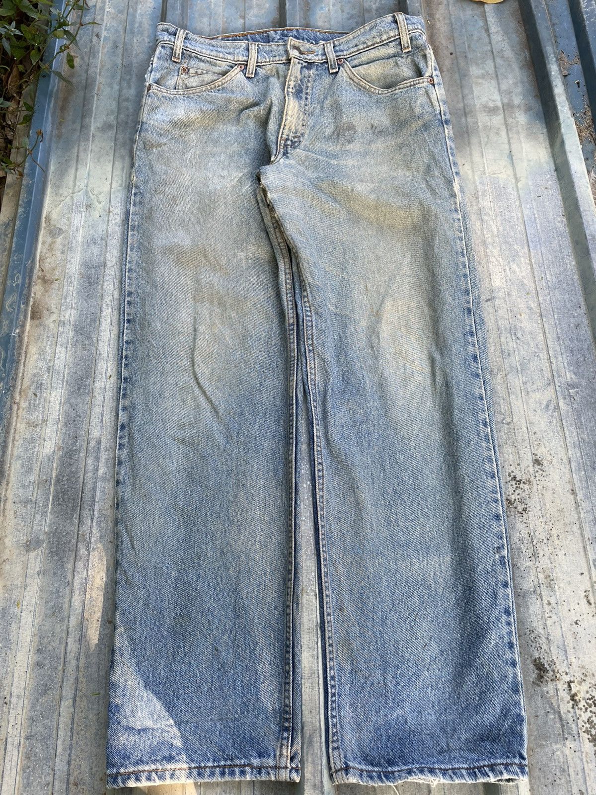 Levi's Levi's 550 straight leg jeans with a worn-in look jeans Size US 33 - 1 Thumbnail