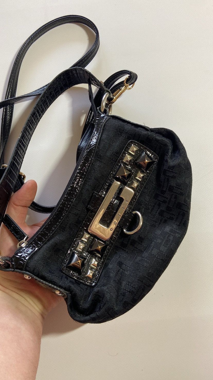 Guess vintage Guess big logo monogram mini hand bag Size ONE SIZE - 2 Thumbnail