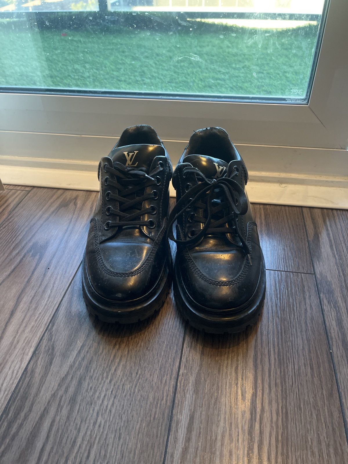 Louis Vuitton Louis Vuitton Leather Sneakers Size US 9 / EU 42 - 3 Thumbnail