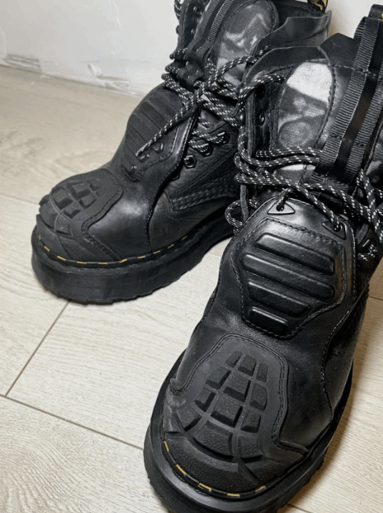 Dr. Martens DR. MARTENS 1460 Protect Leather LaceUp Boots Size US 7 / IT 37 - 1 Thumbnail
