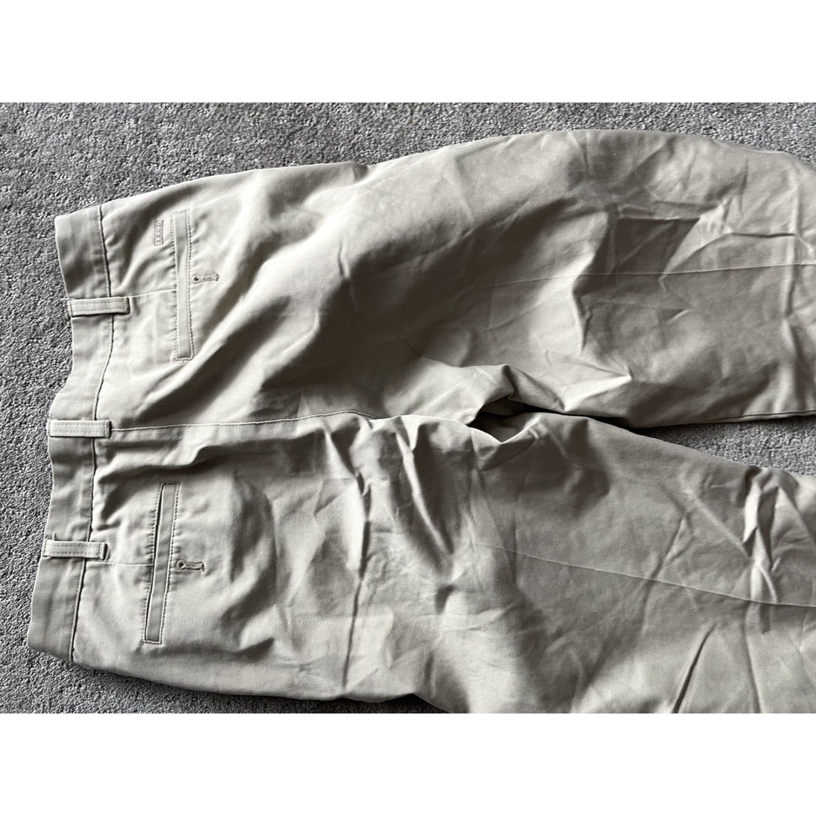Izod VINTAGE IZOD Chino Pants Men 32x30 Beige Cotton No-Iron Pleated 5-Pocket Belt Loops 30 Inseam, Classic Fit Mens Size US 32 / EU 48 - 4 Thumbnail