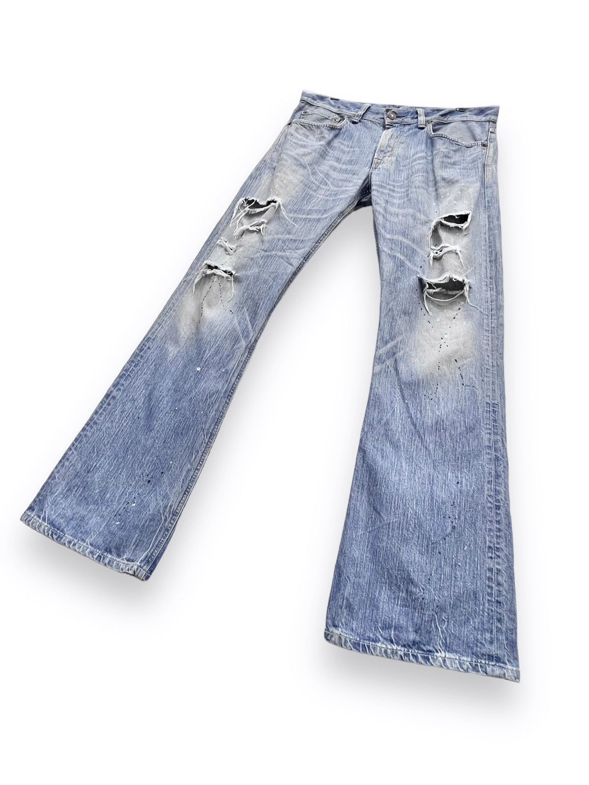 Edwin FYE RARE🔥EDWIN Thrashed Natural Ripped Light Wash FLARED🔥 Size US 34 / EU 50 - 9 Thumbnail