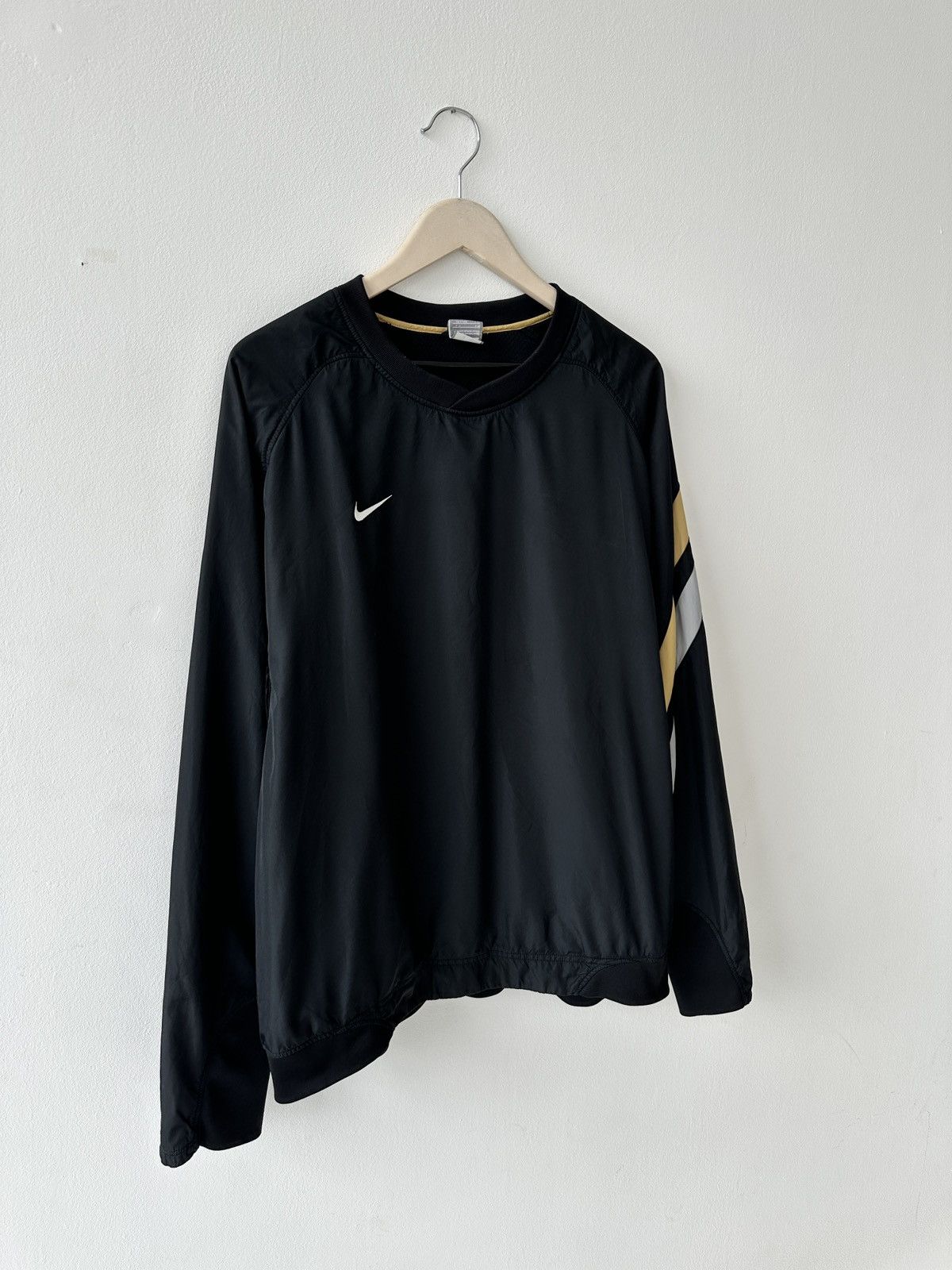 Nike × Vintage Vintage Nike Nylon Sweatshirt Size US XXL / EU 58 / 5 - 3 Thumbnail