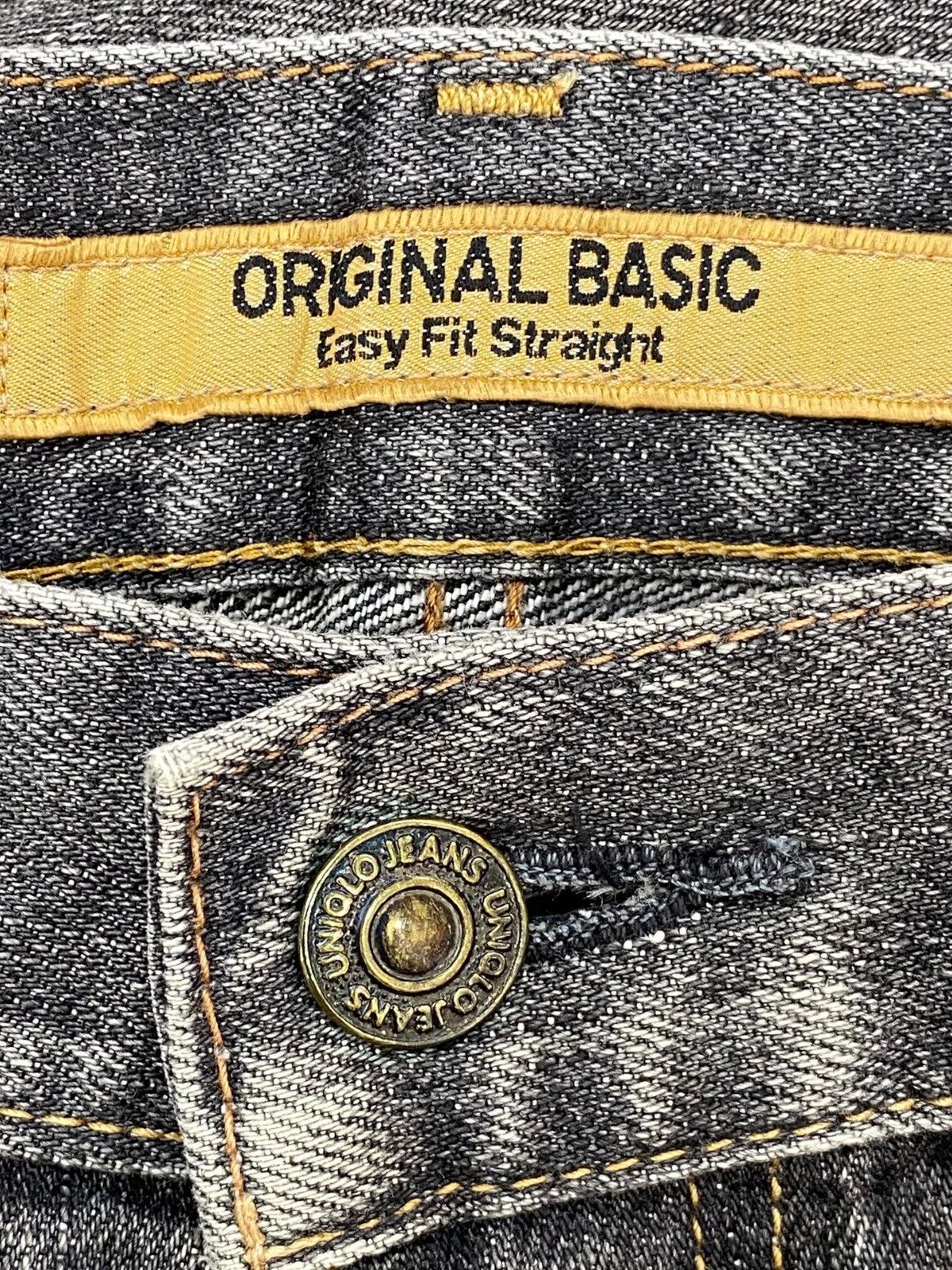 Uniqlo Uniqlo Whiskered Light Wash Fit Straight Leg Jeans Size US 34 / EU 50 - 10 Thumbnail