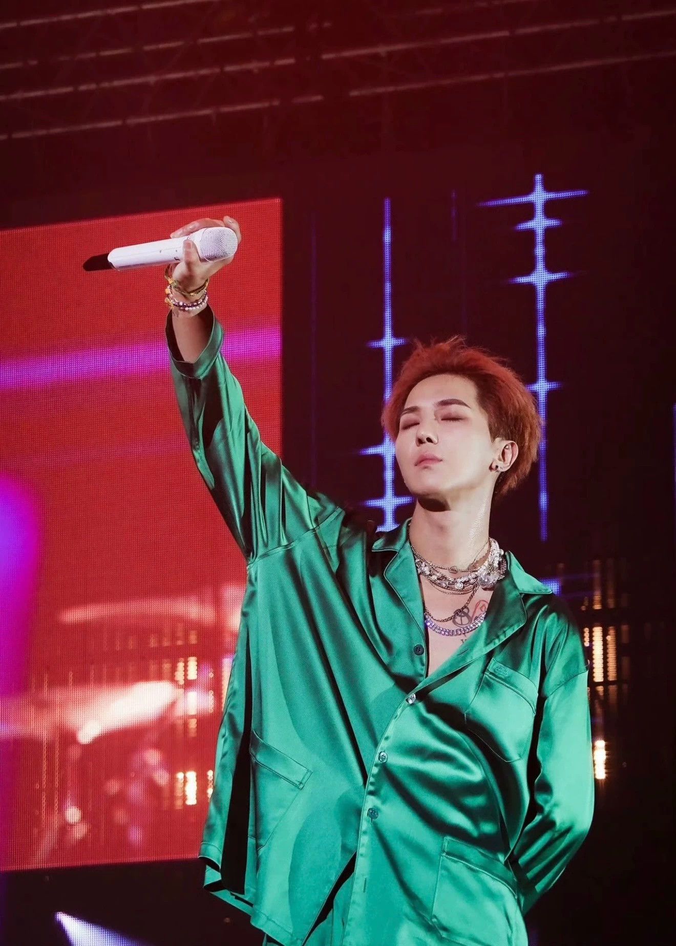 Balenciaga BALENCIAGA Demna Look92 Mino Emerald Silk Pyjama Shirt 36 Size XS / US 0-2 / IT 36-38 - 1 Thumbnail
