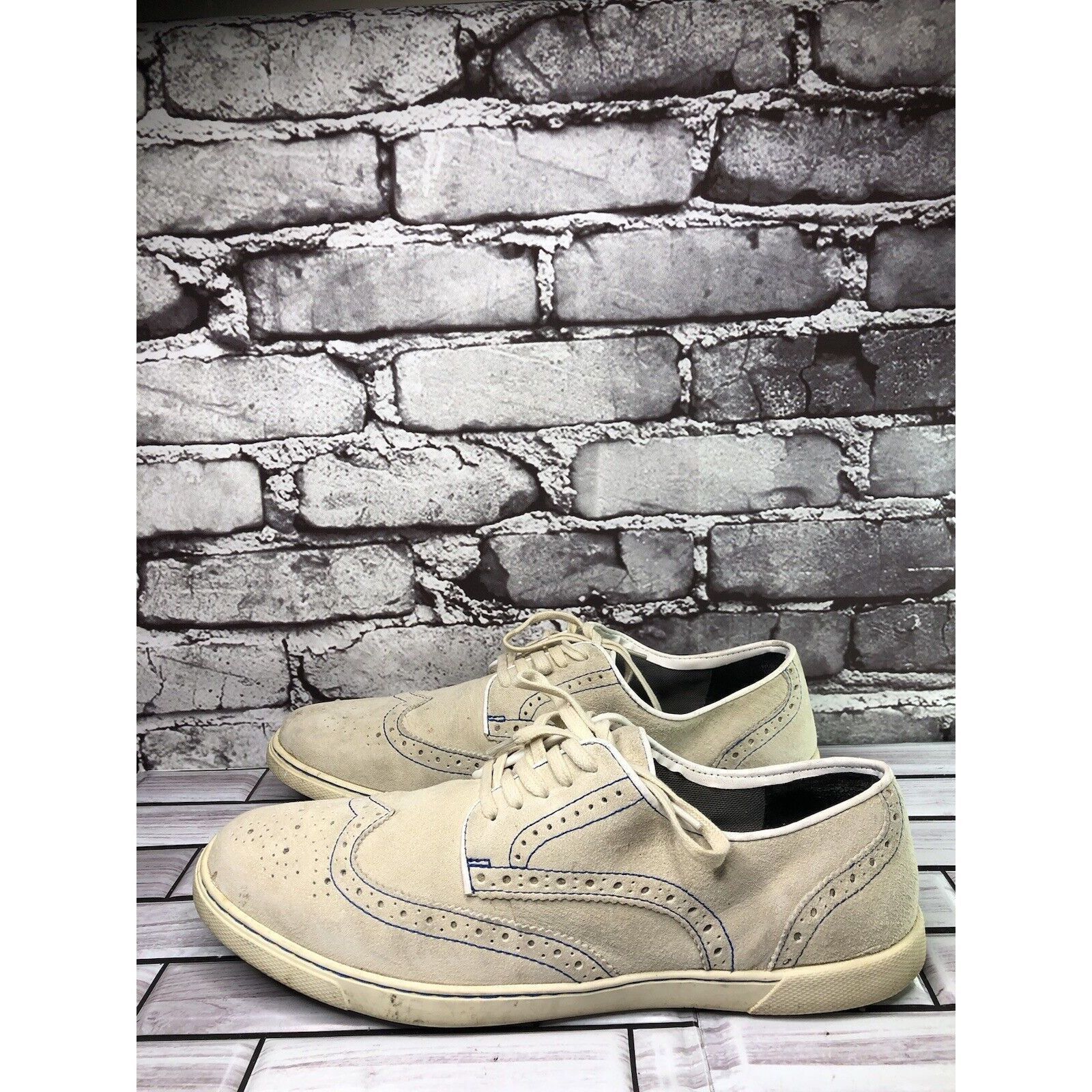 Hush Puppies Hush Puppies Ivory Suede Leather Wingtip Casual Lace Up Shoe Size US 8.5 / EU 41-42 - 1 Thumbnail