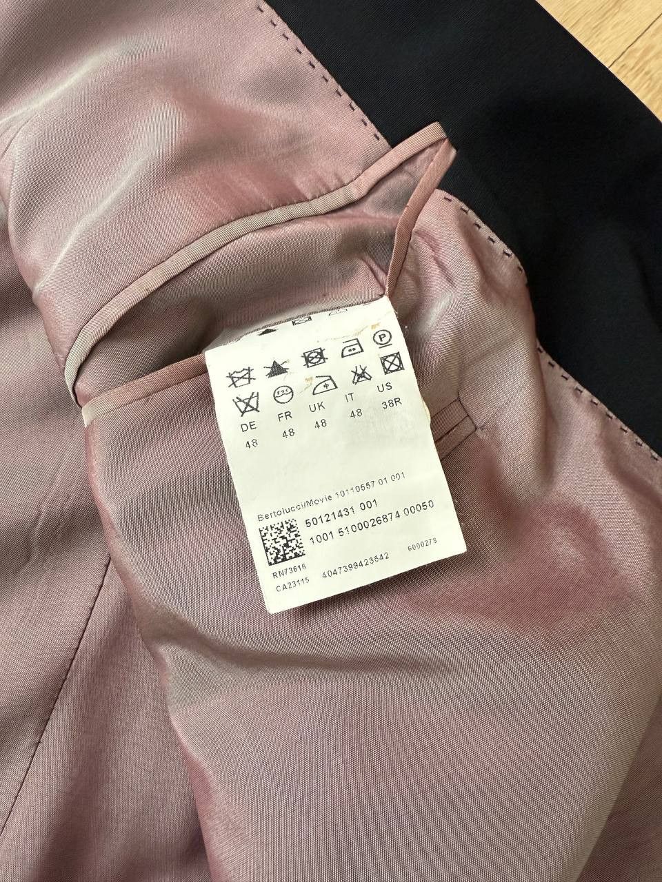 Hugo Boss Hugo Boss Black Blazer Pink Lining Size 40R - 5 Thumbnail