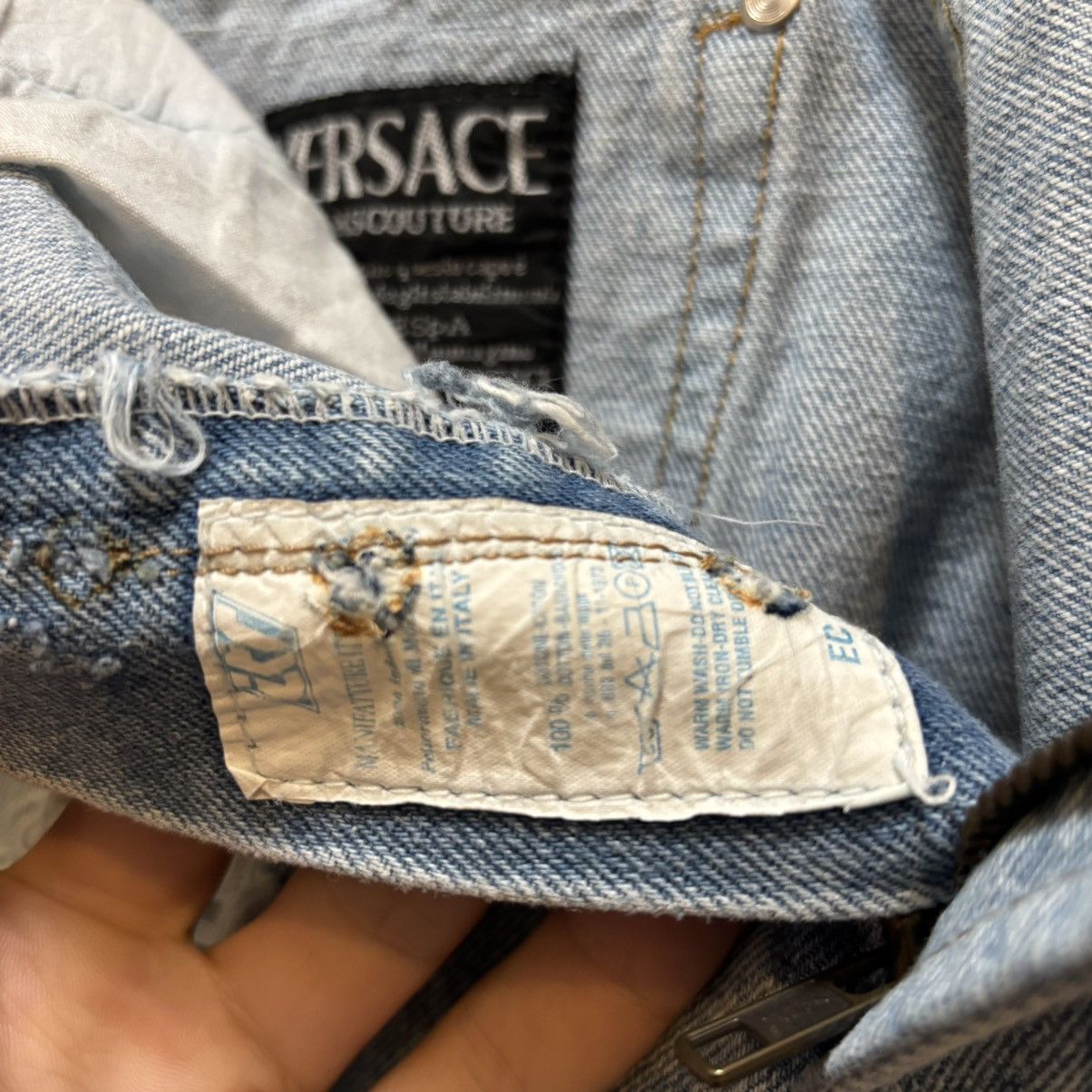 Versace × Vintage $250 Vintage 90s Versace Studded Denim Shorts Size 28" / US 6 / IT 42 - 10 Thumbnail