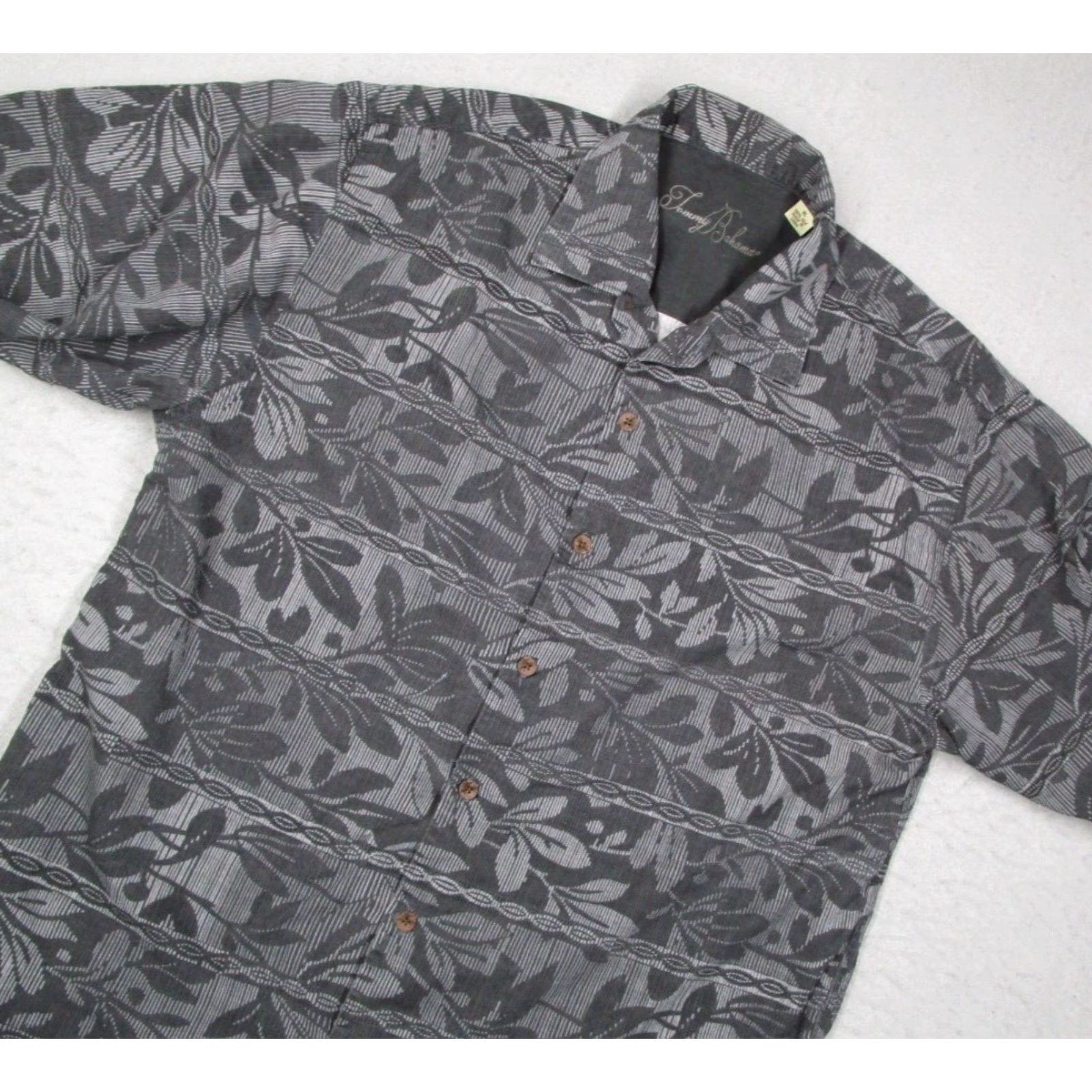 Tommy Bahama VINTAGE Tommy Bahama Shirt Mens XL Gray Silk Short Sleeve Button-Up Hawaiian Casual Size US XL / EU 56 / 4 - 2 Thumbnail