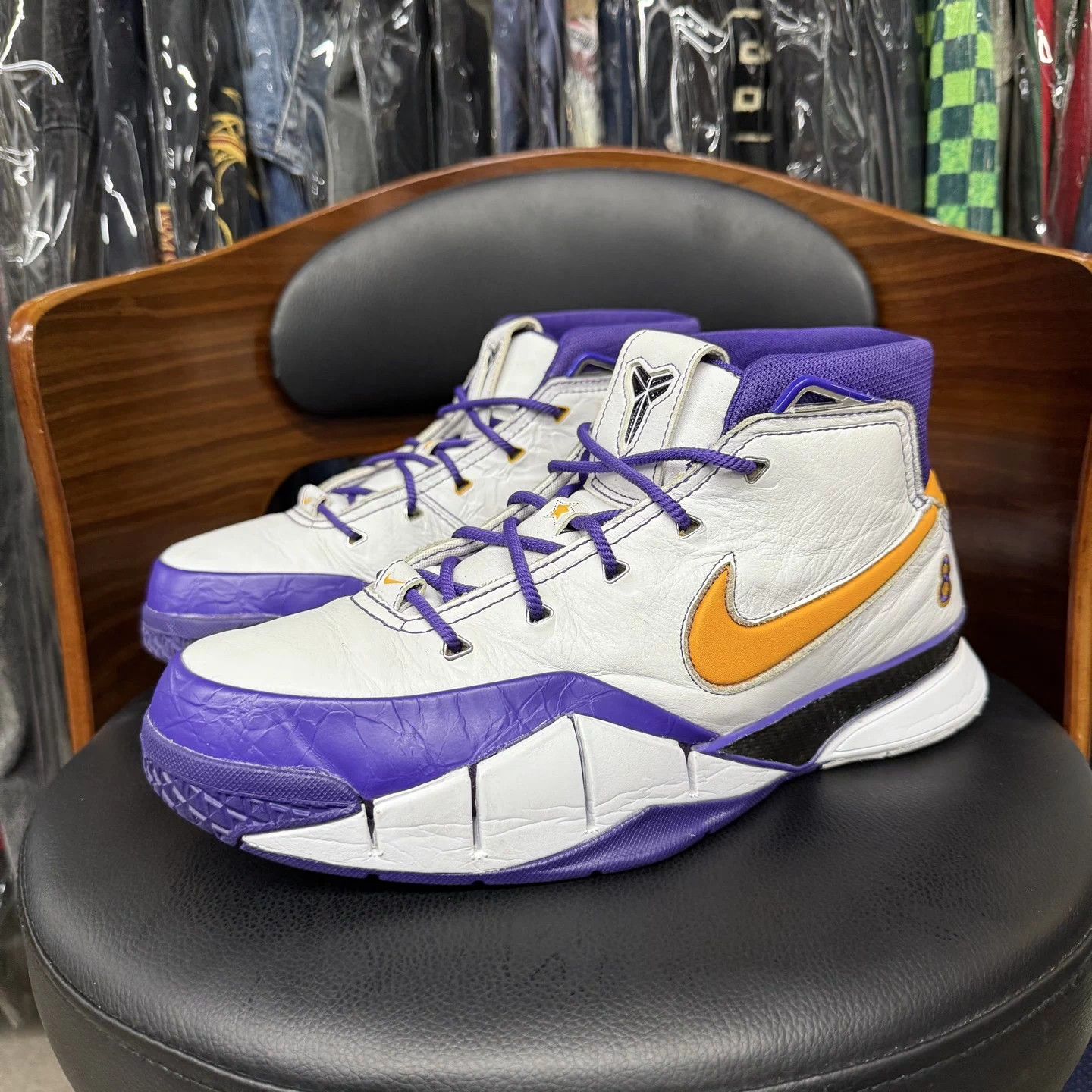 Nike Nike Kobe 1 Protro Think 16 Lakers 44 Closeout Size US 11 / EU 44 - 1 Thumbnail