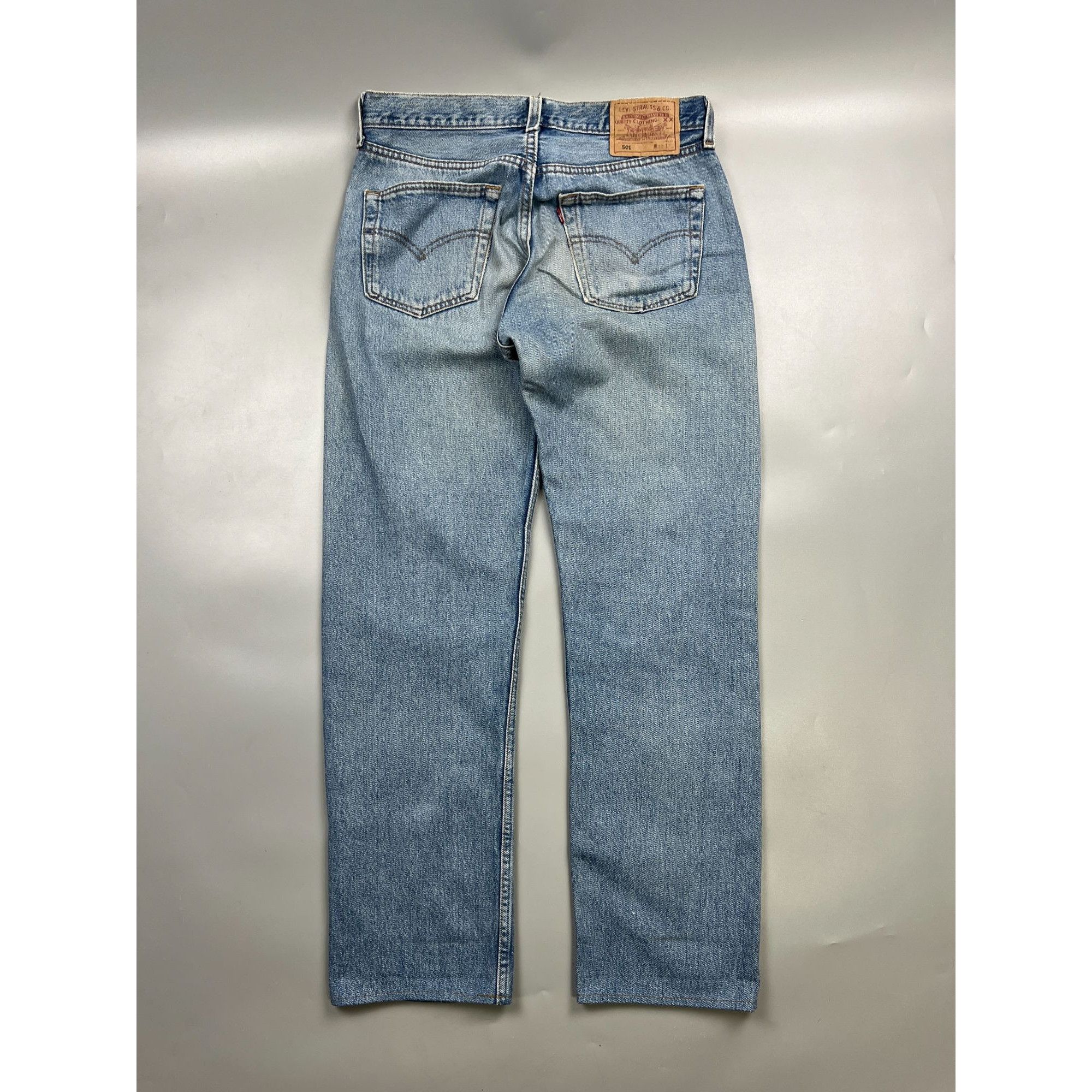 Levi's Levi’s 501 Made in USA Light Wash Denim Jeans Pants (Y0895) Size US 32 / EU 48 - 12 Thumbnail