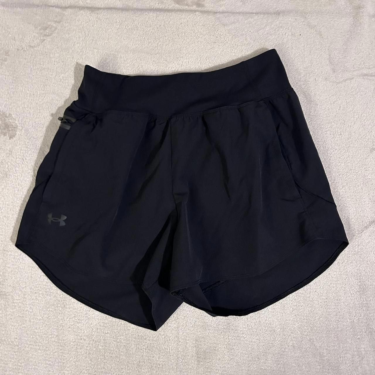 Under Armour Under Armour Women's Black Shorts Size 32" / US 10 / IT 46 - 1 Thumbnail