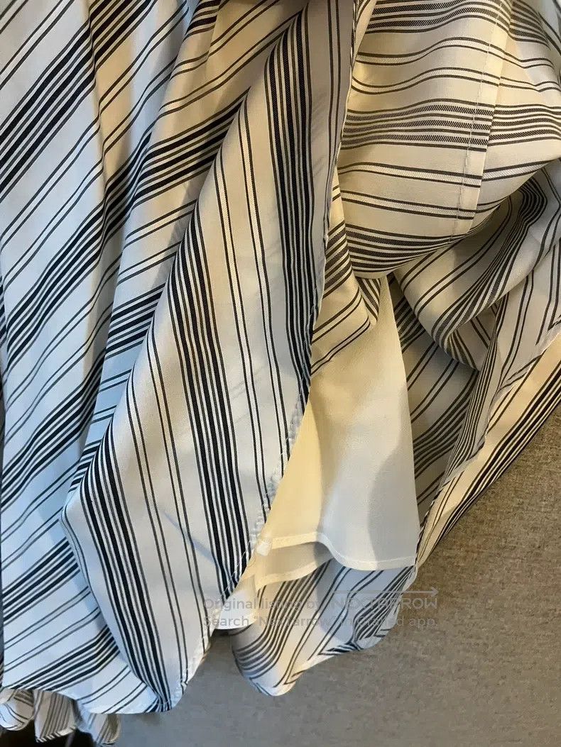 Brunello Cucinelli Brunello Cucinelli Asymmetrical silk skirt Size 25" / US 0 / IT 36 - 2 Thumbnail