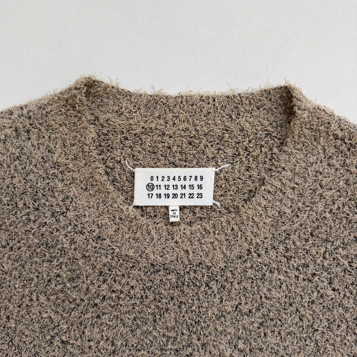 Maison Margiela S/S 15 Longline Beige/Black ‘Boucle’ Sweater Size US M / EU 48-50 / 2 - 3 Thumbnail