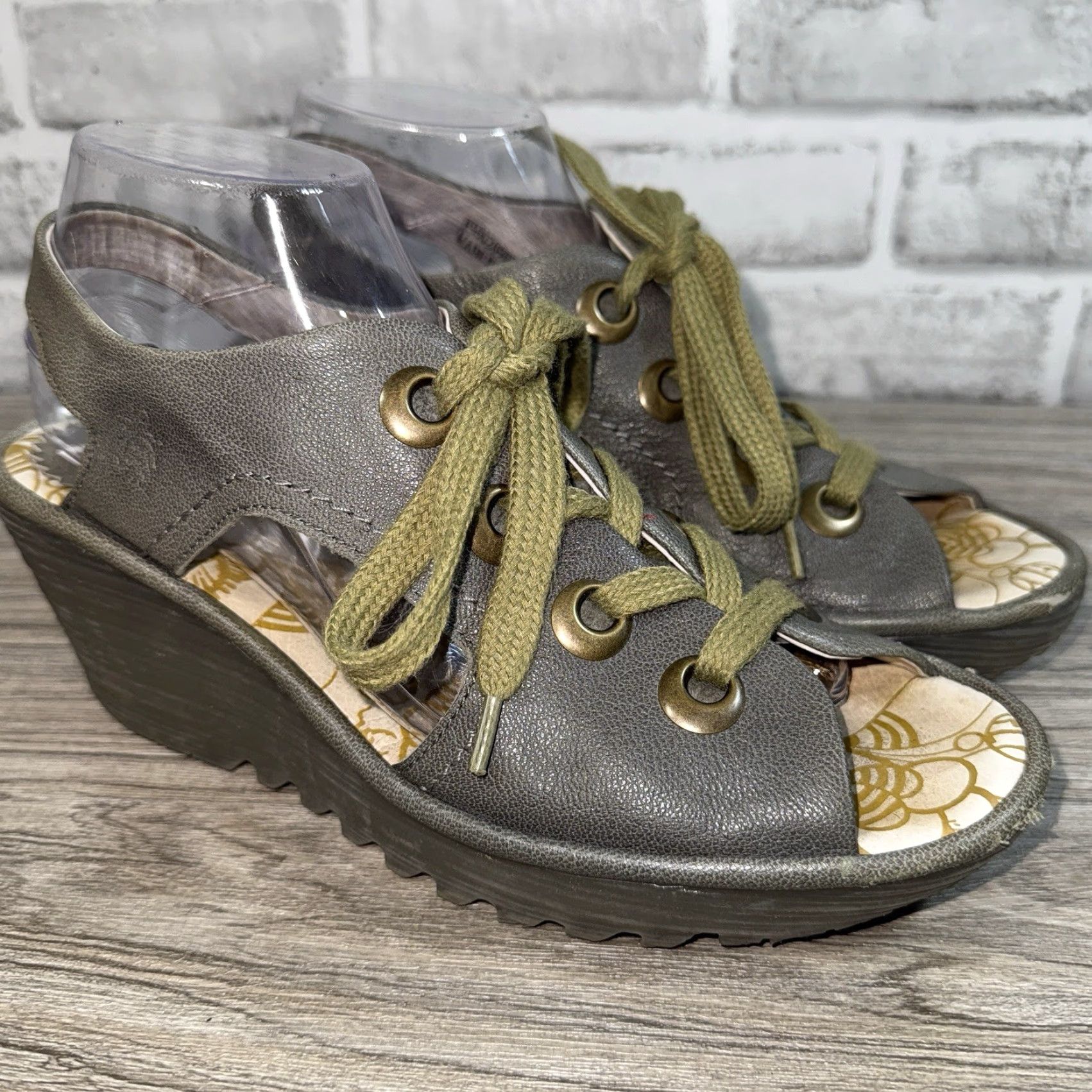 Fly London Fly London Sandal Women Lace-Up Leather Wedge Open-toe Olive Green US 9 EU 40 Womens Shoes Size US 9 / IT 39 - 2 Thumbnail