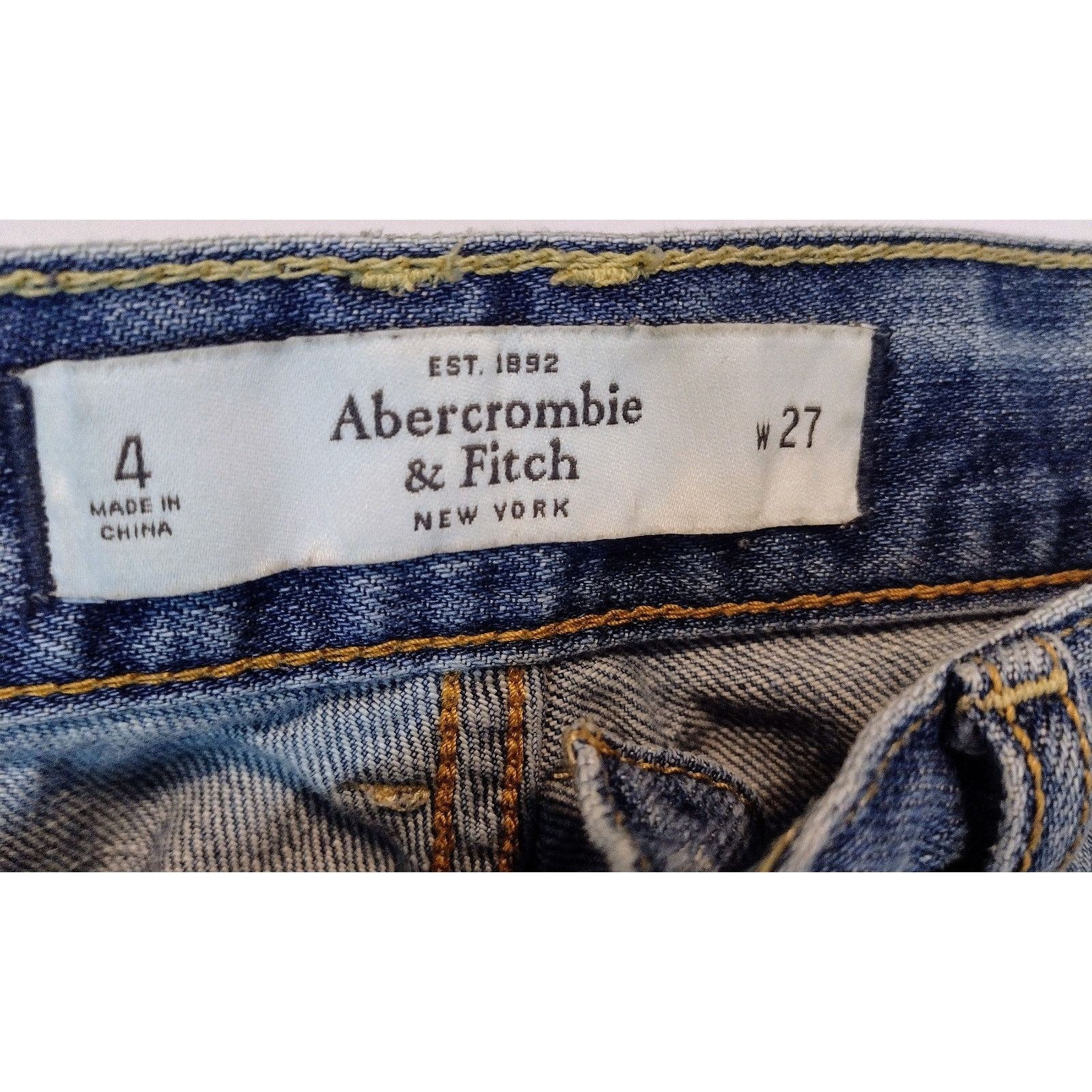Abercrombie & Fitch Abercrombie Fitch Distressed Low Rise Cut Off Denim Shorts S Size 27" / US 4 / IT 40 - 7 Thumbnail
