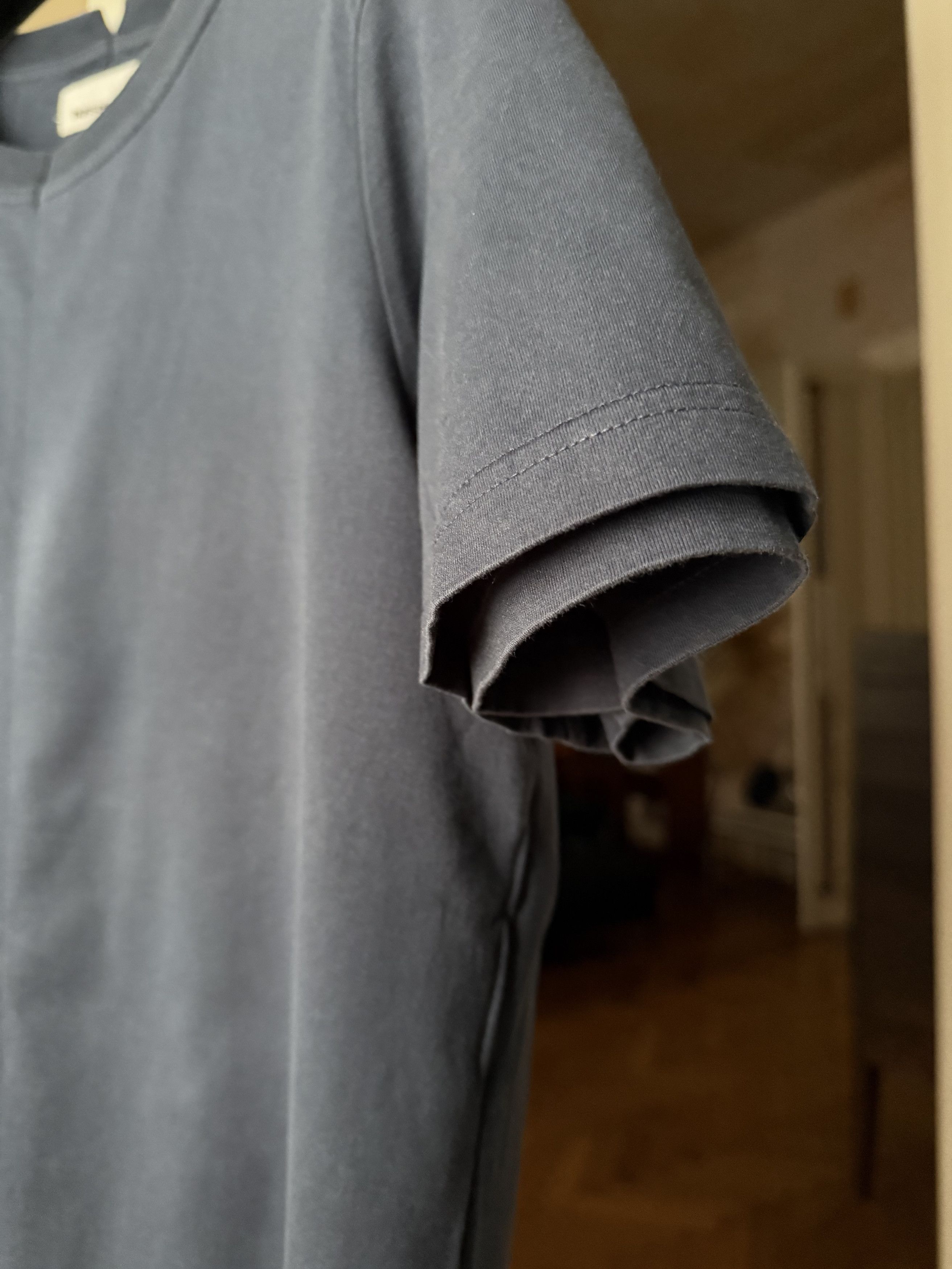 Hussein Chalayan HUSSEIN CHALAYAN DOUBLE T-SHIRT WORN TWICE IN SIZE IT-44 Size US S / EU 44-46 / 1 - 10 Thumbnail