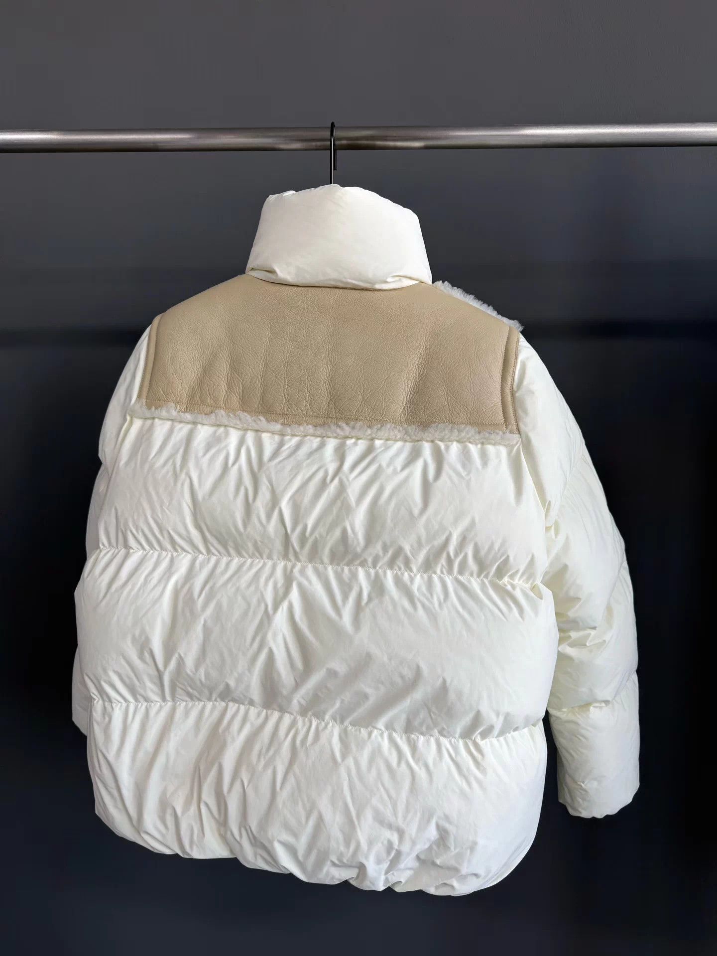 Moncler Moncler Jotty Short Down Women's White Lambskin Size XS / US 0-2 / IT 36-38 - 2 Thumbnail