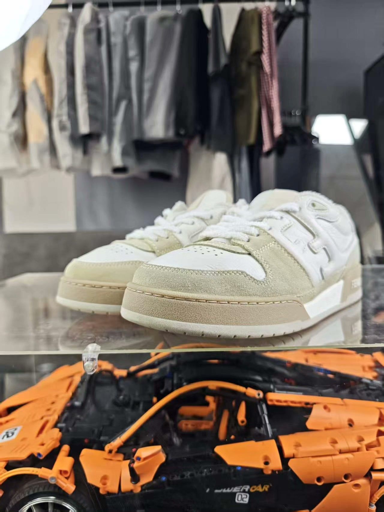 Fendi Fendi Limited White Lowtop Sneakers 40 Men Size US 7.5 / EU 40-41 - 1 Thumbnail