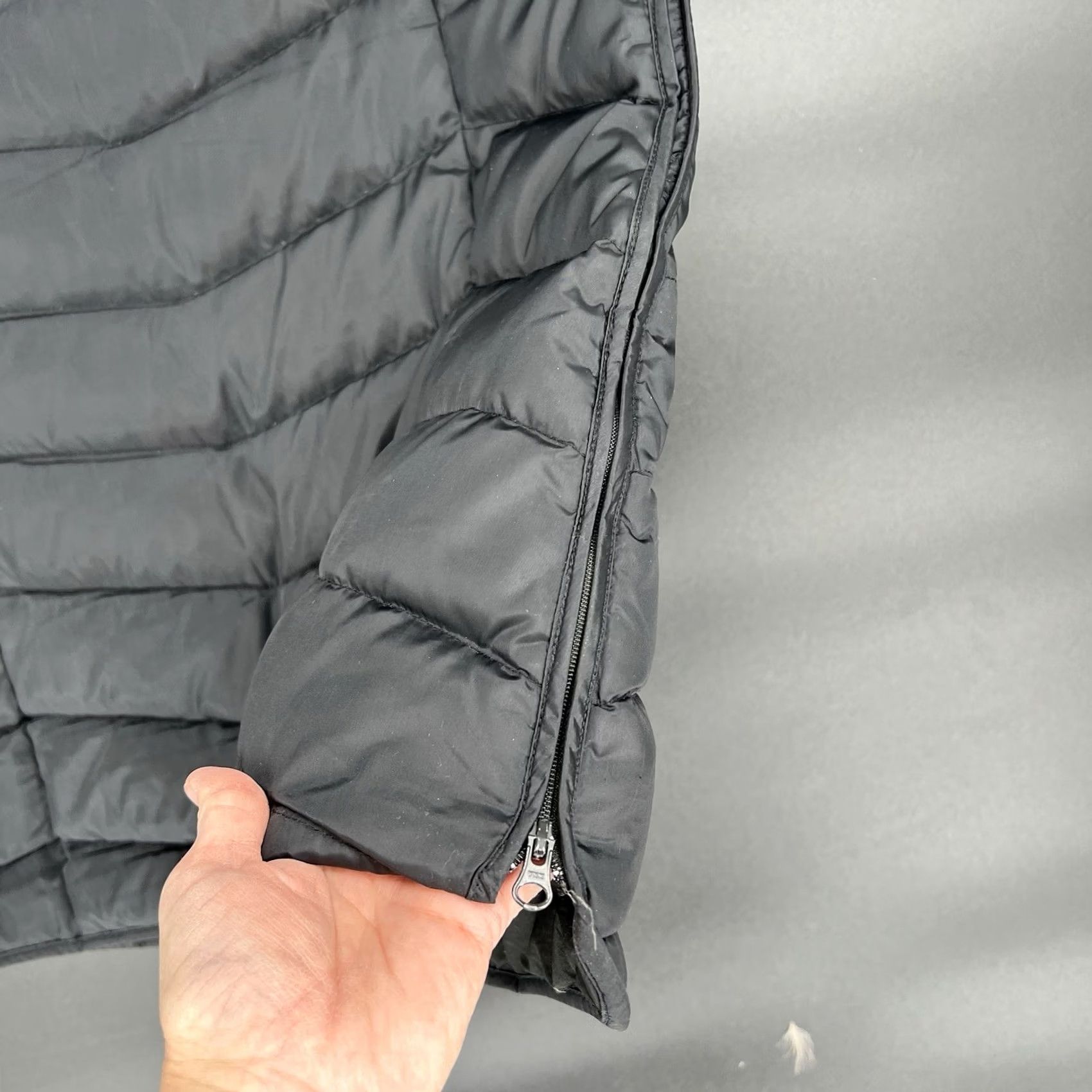 J. Jill VINTAGE J Jill Down Fill Long Quilted Puffer Vest Black Nylon M Women's Quilted Pockets Zipper Full Zip Water Resistant Vest Size M / US 6-8 / IT 42-44 - 5 Thumbnail