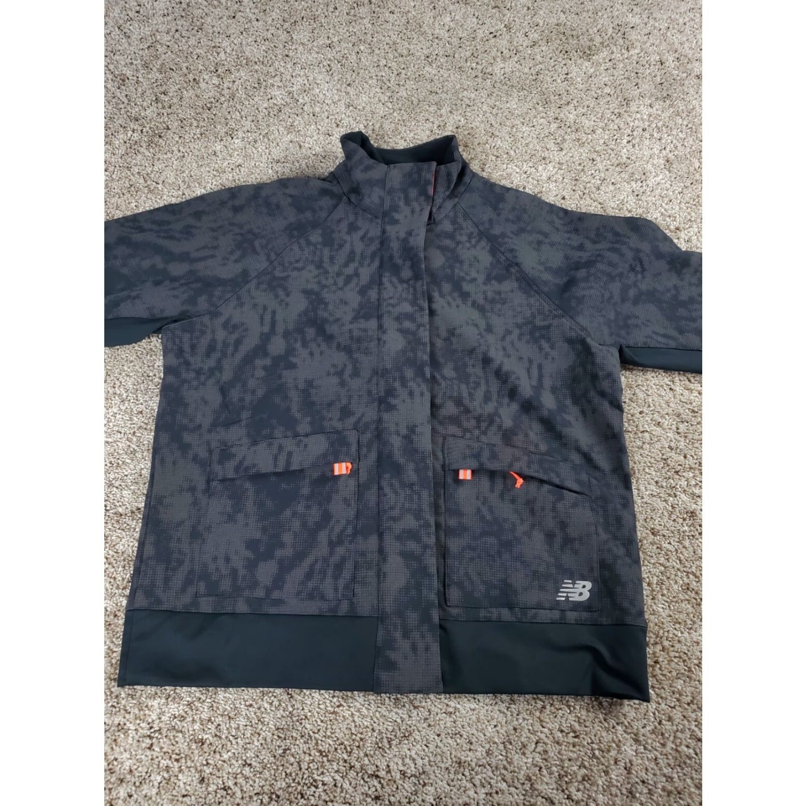 New Balance New Balance Impact Reflective Jacket Womens Large Gray Digital Camo NB Heat NWT Reflective Full Zip Windbreaker Running & Jogging Coat Size L / US 10 / IT 46 - 6 Thumbnail