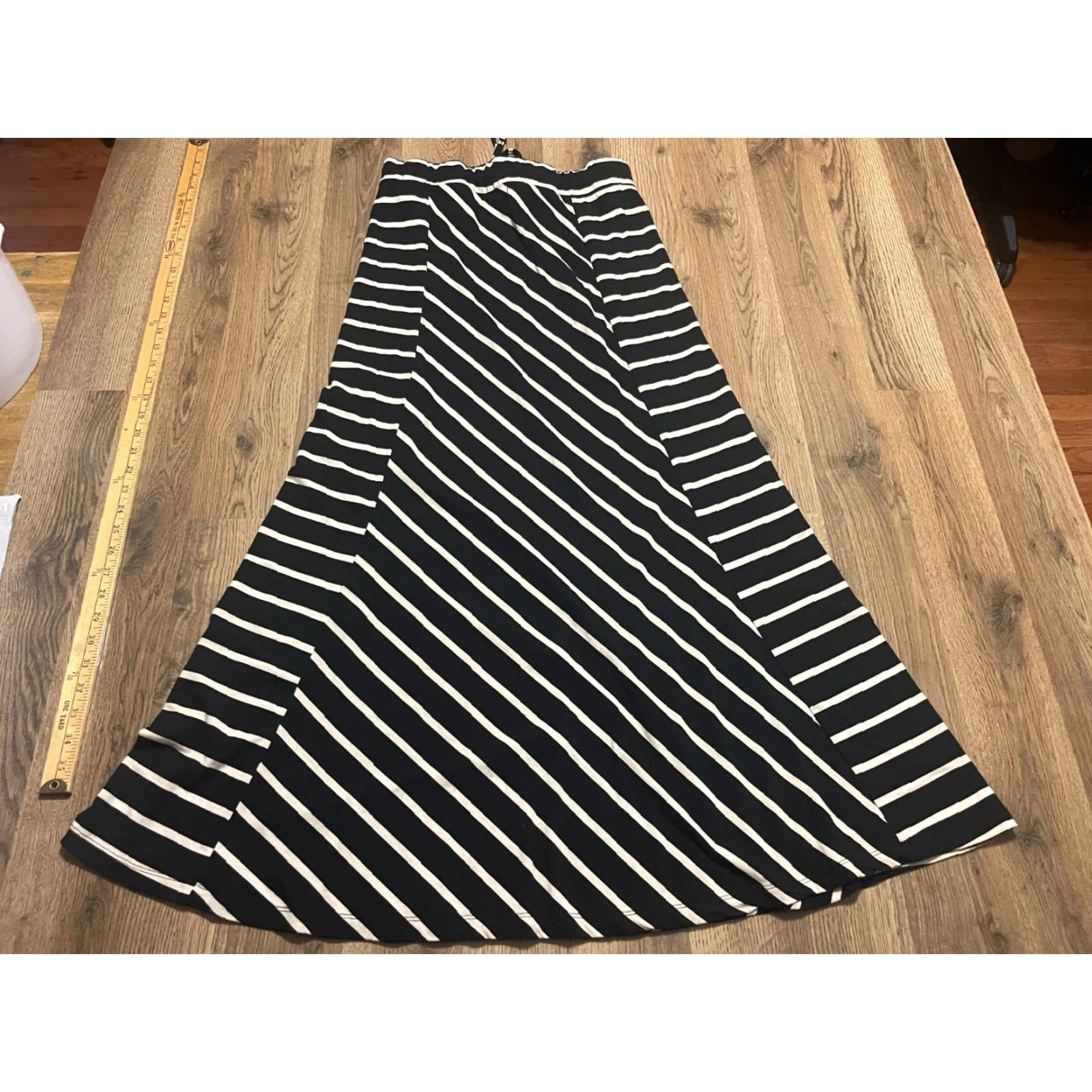 Vintage **Women's Medium Maxi Maurices Skirt Striped Pull On Black White** User: Women's Medium Maxi Maurices Skirt Striped Pull On Black White Size 32" / US 10 / IT 46 - 2 Thumbnail
