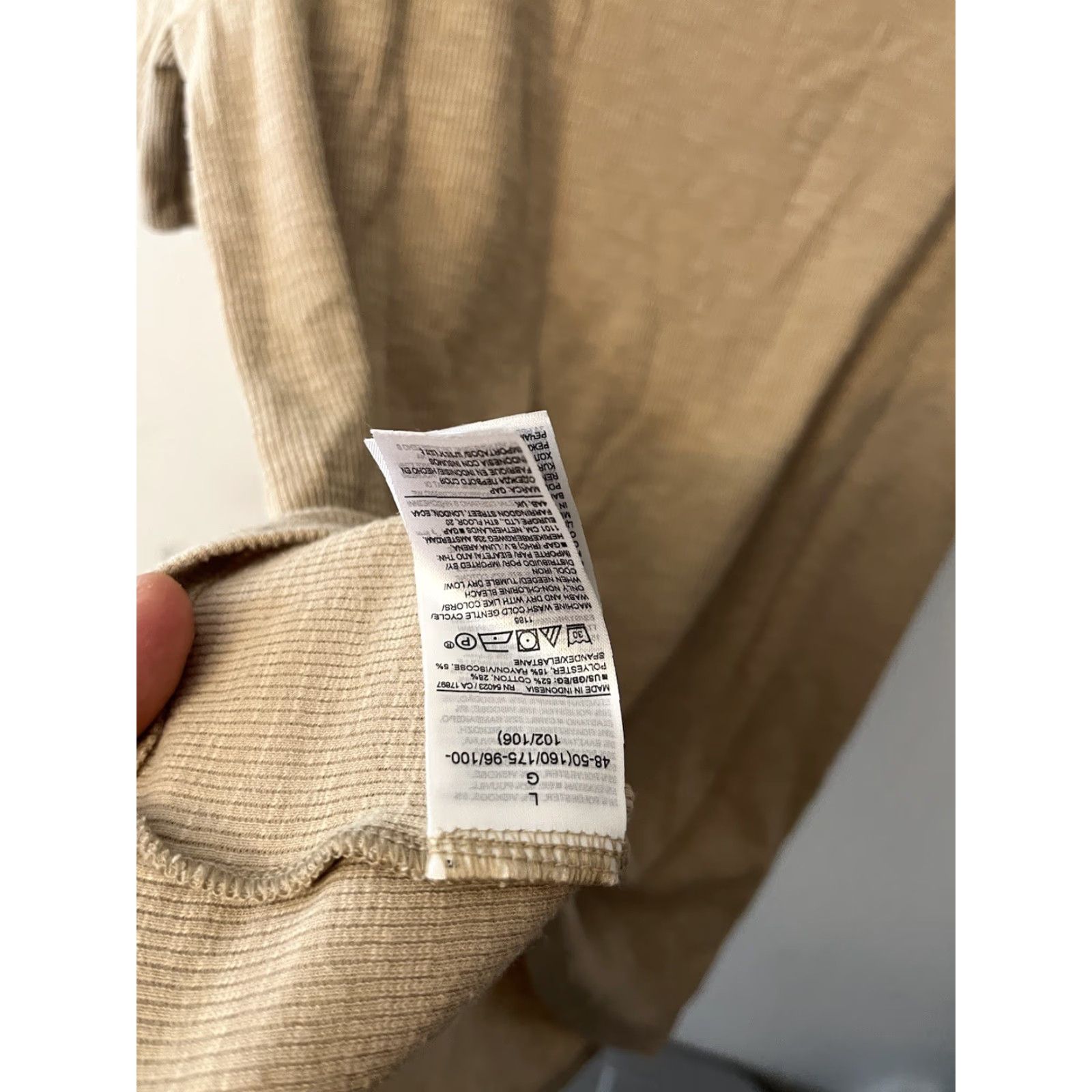 Gap Gap Shirt Women’s Beige Square Neck Short Sleeve Ribbed Knit T Sz Large Size L / US 10 / IT 46 - 4 Thumbnail