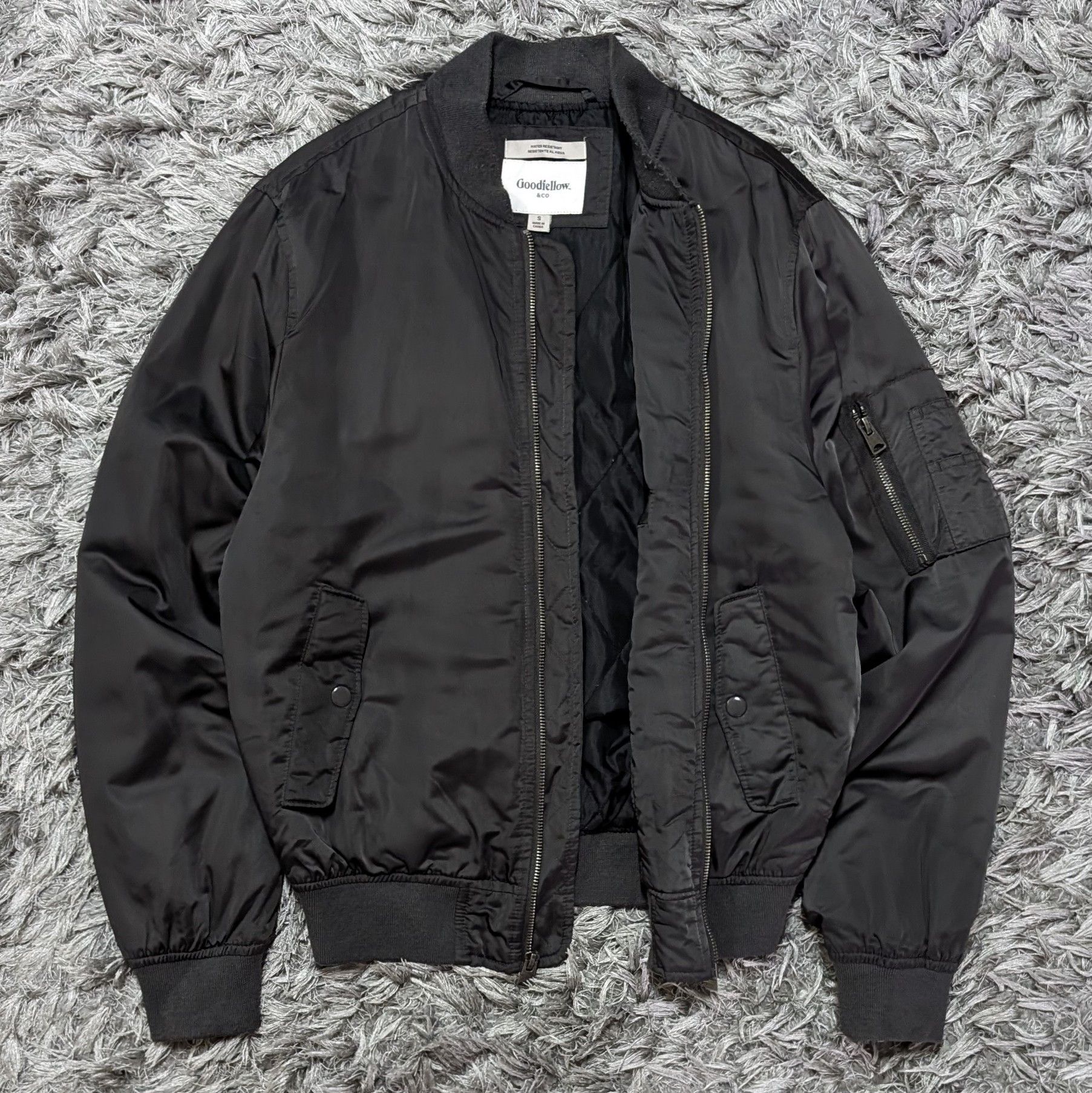 Japanese Brand Vintage Goodfellow Plain Light Coat Bomber Jacket Outerwear Size US S / EU 44-46 / 1 - 1 Thumbnail