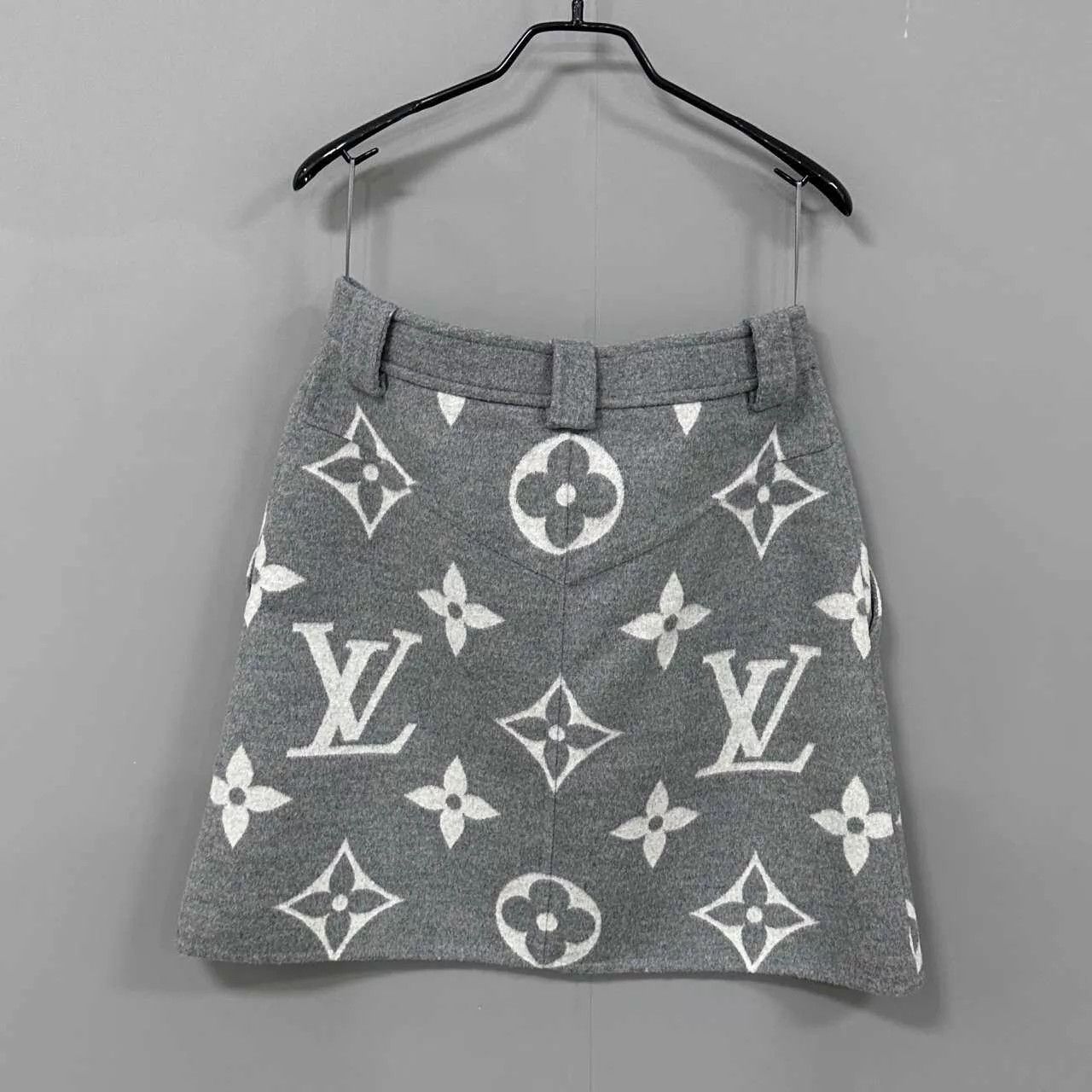 Louis Vuitton LV Women's Gray Monogram Allover Print Wool A-line Skirt 40 Size M / US 6-8 / IT 42-44 - 1 Thumbnail