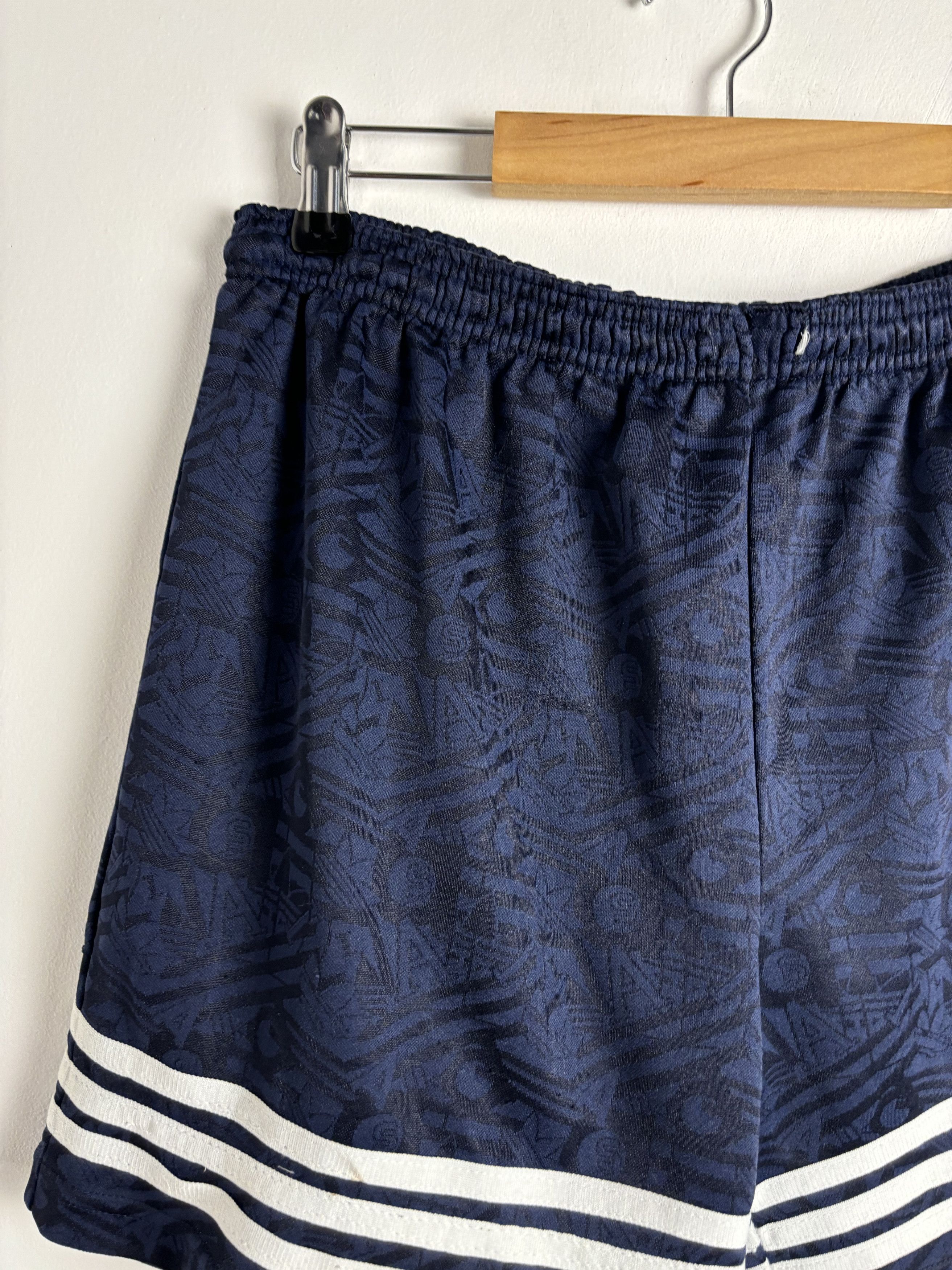 Adidas × Vintage Vintage Adidas Retro Soccer Shorts Size US 34 / EU 50 - 5 Thumbnail