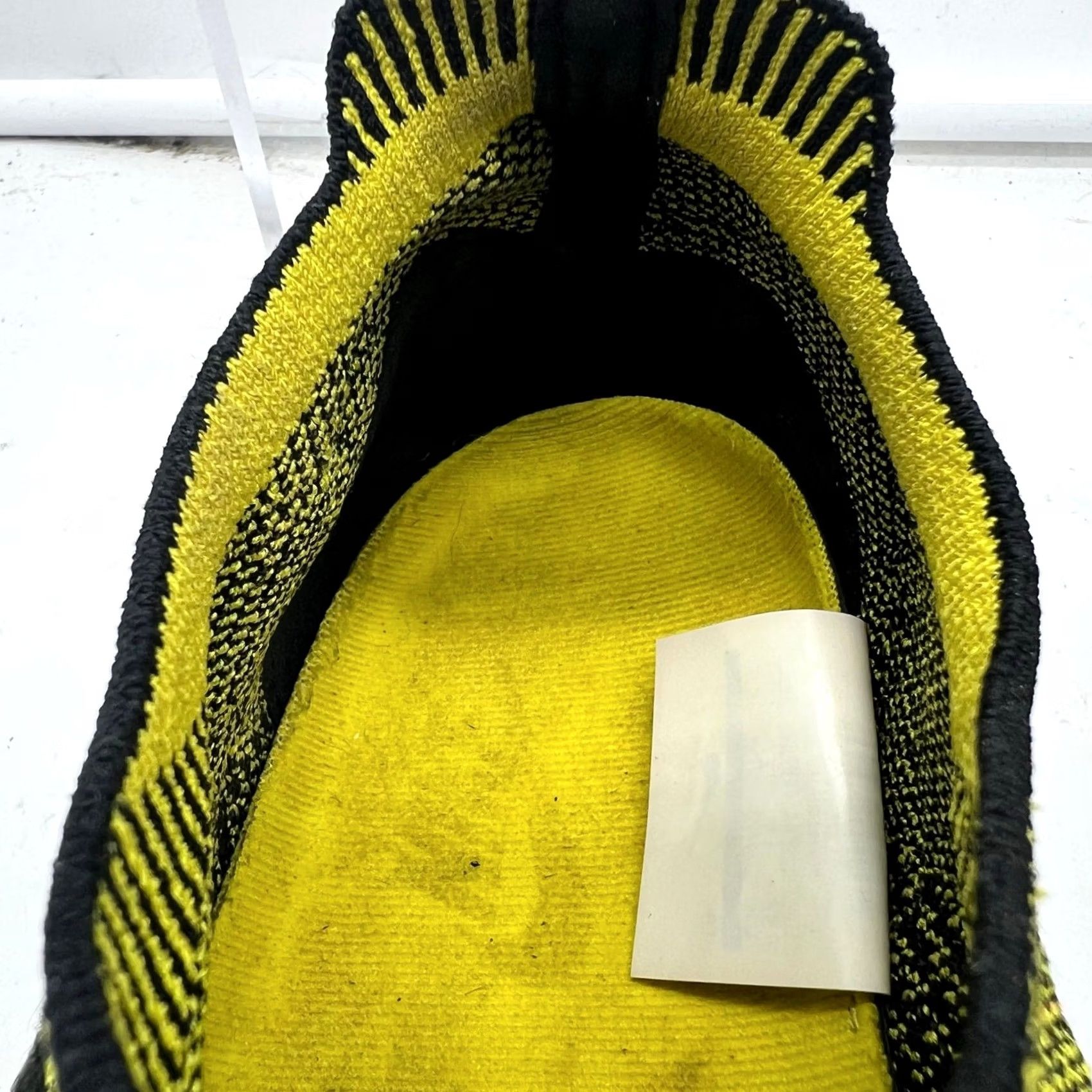 Nike Title: Nike Air Running Shoes Mens 8 Ultra Flyknit Yellow Black Size ONE SIZE - 6 Thumbnail