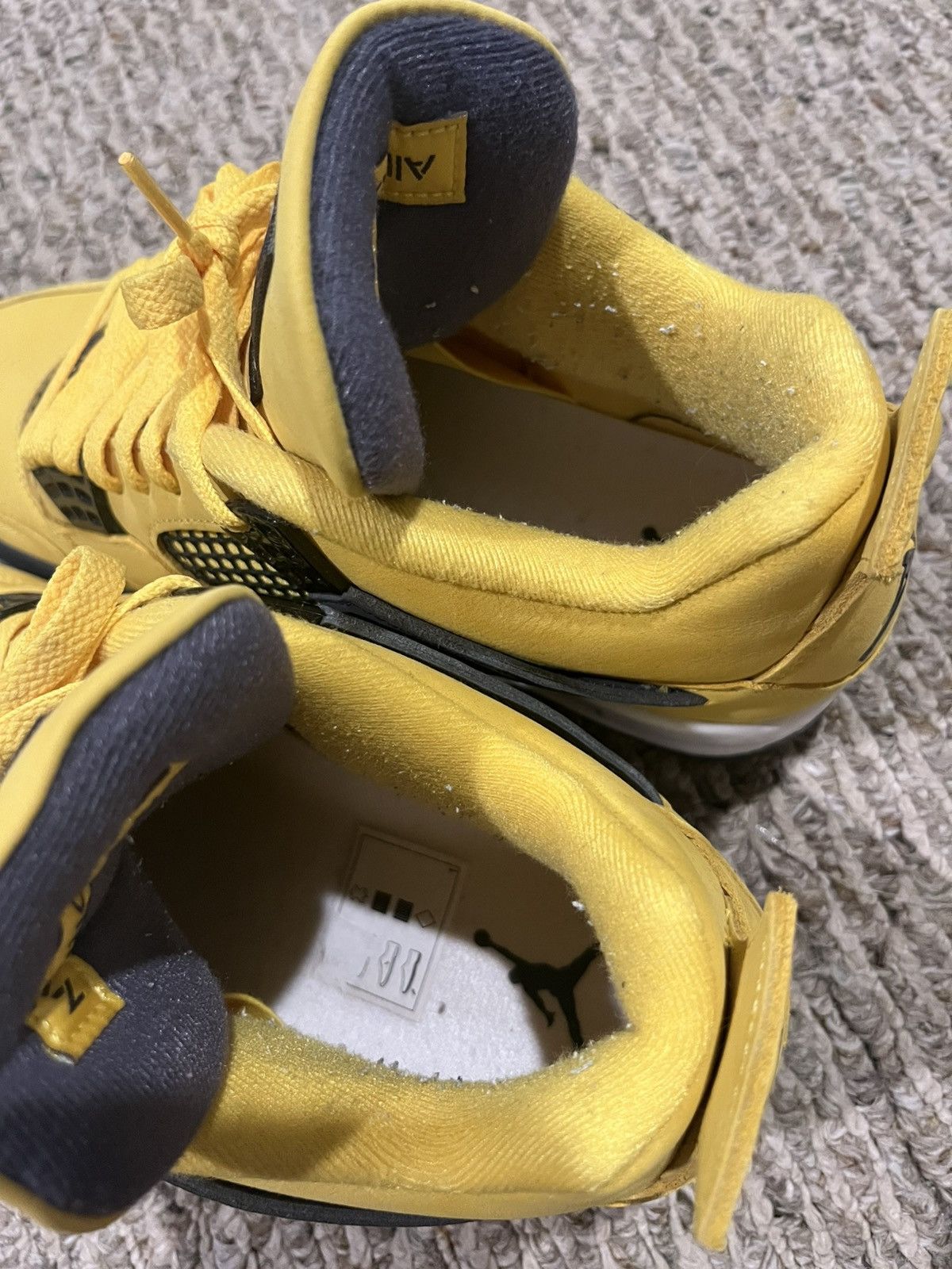 Jordan Brand Jordan 4 taxi/lightning VNDS Size US 8.5 / EU 41-42 - 6 Thumbnail