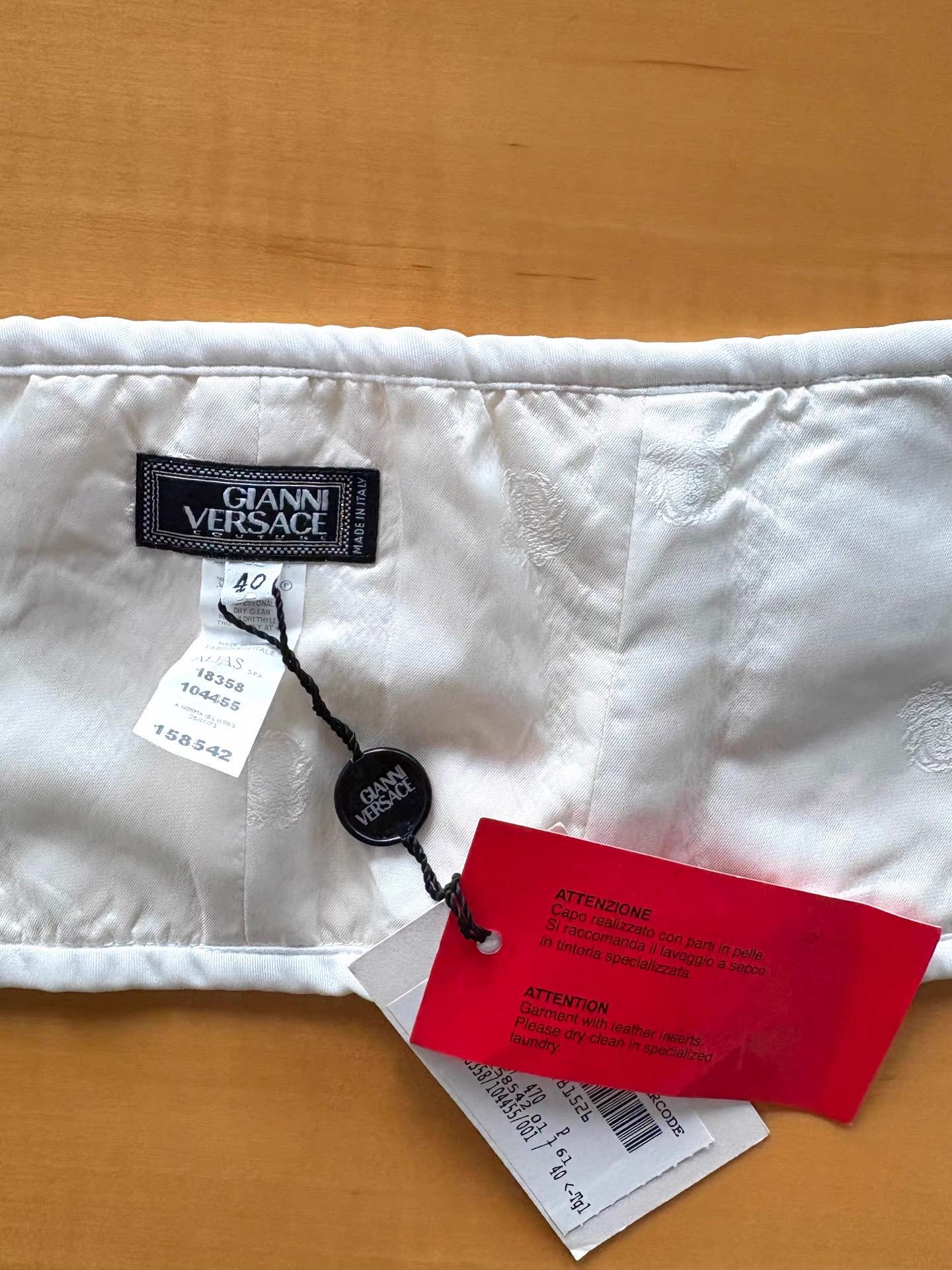 Versace Gianni Versace Genuine Leather Panel Waist Cincher。Ｑ21 Size M / US 6-8 / IT 42-44 - 5 Thumbnail