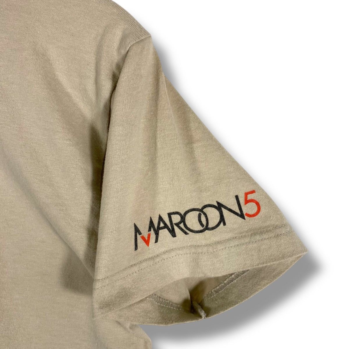 Band Tees × Vintage Vintage 00's MAROON 5 American Pop Rock Band Tee Shirt Size US M / EU 48-50 / 2 - 4 Thumbnail