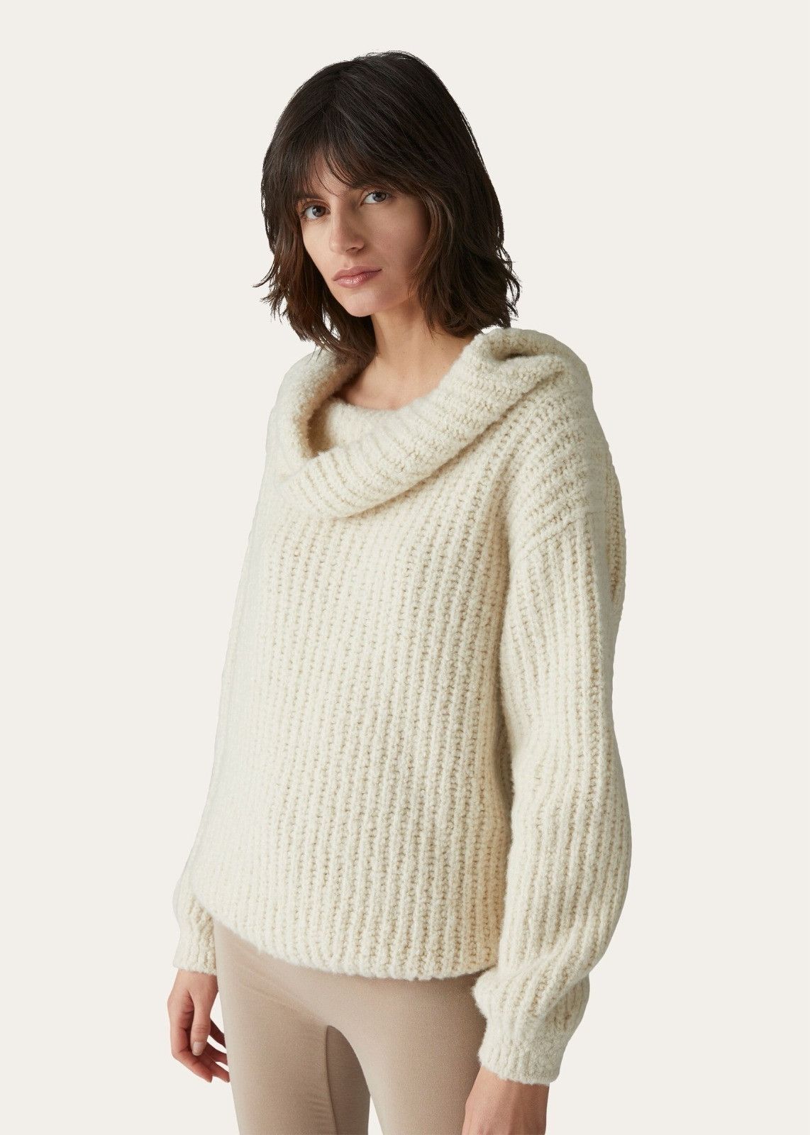 Loro Piana o1srvl11e1125 FAN1842 Wide Cowl Collar Sweater in White Size L / US 10 / IT 46 - 3 Thumbnail