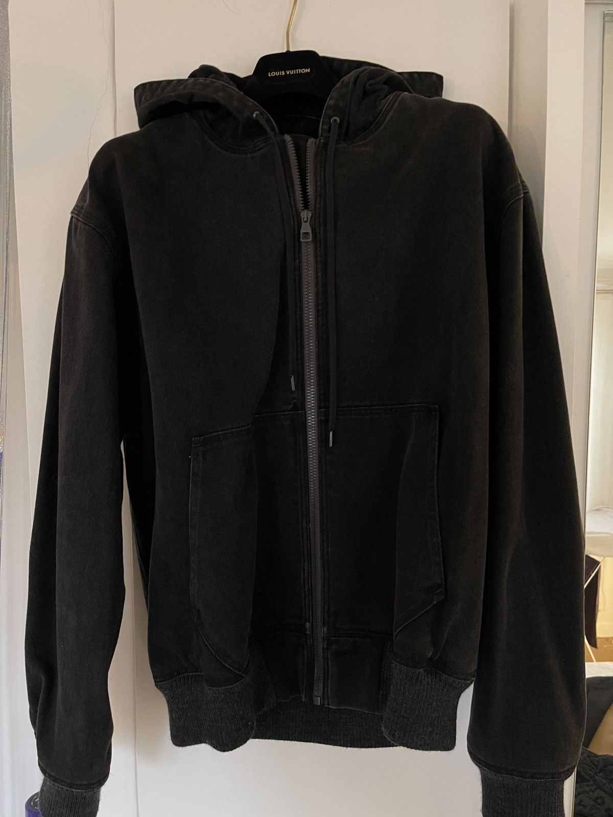 Louis Vuitton Louis Vuitton black hooded bomber jacket Size US S / EU 44-46 / 1 - 6 Thumbnail