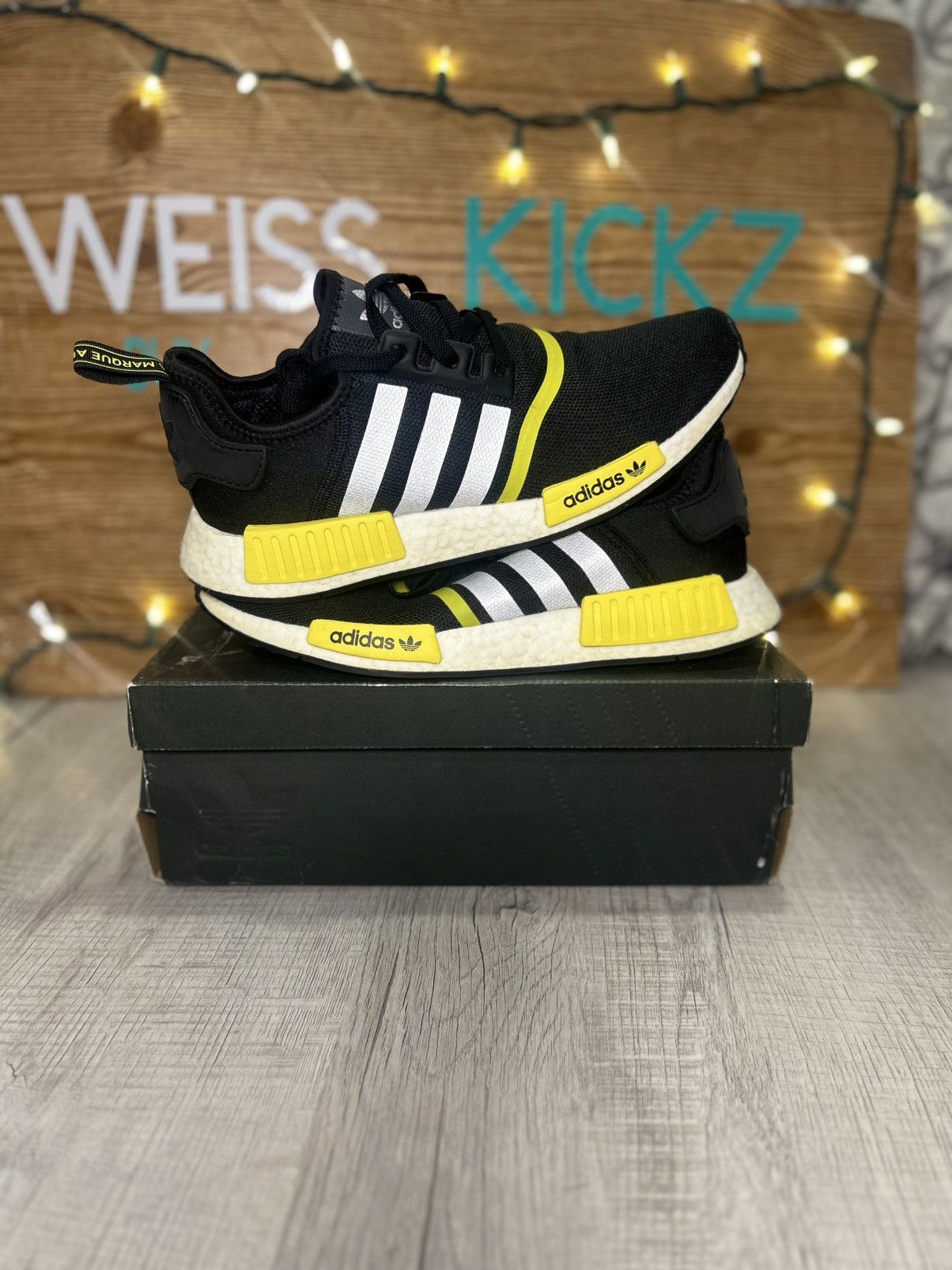 Adidas Adidas nmd black/yellow Size US 11 / EU 44 - 2 Thumbnail