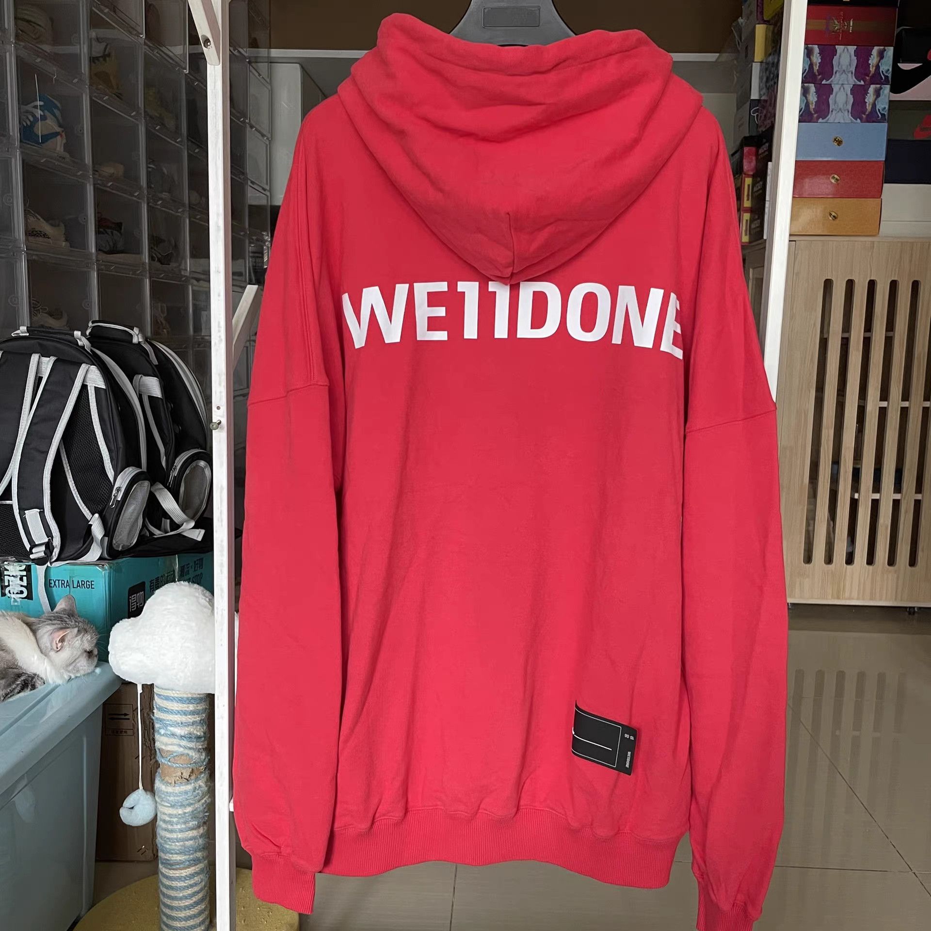 WE11DONE We11Done Red Back Logo Hoodie Size L Size US L / EU 52-54 / 3 - 1 Thumbnail