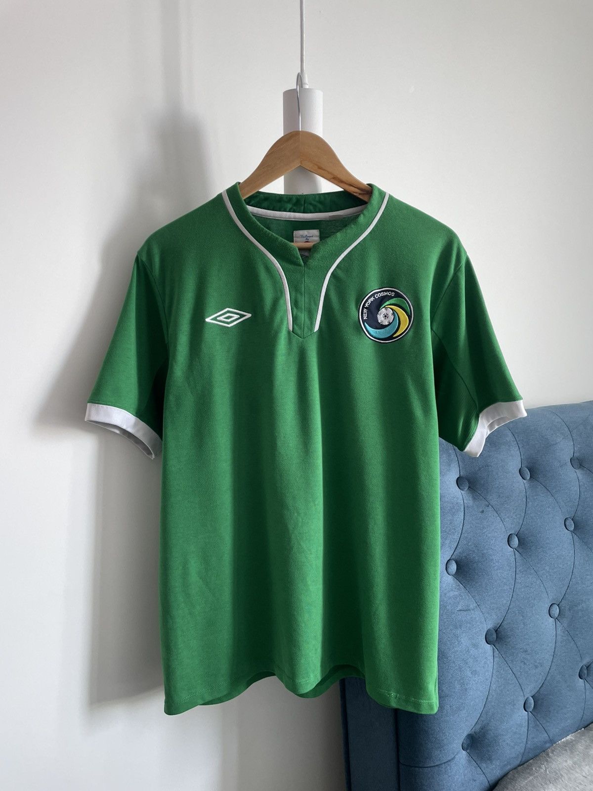 Umbro Umbro New York Cosmos 2011/2012 Away Football Shirt Jersey Size US M / EU 48-50 / 2 - 1 Thumbnail