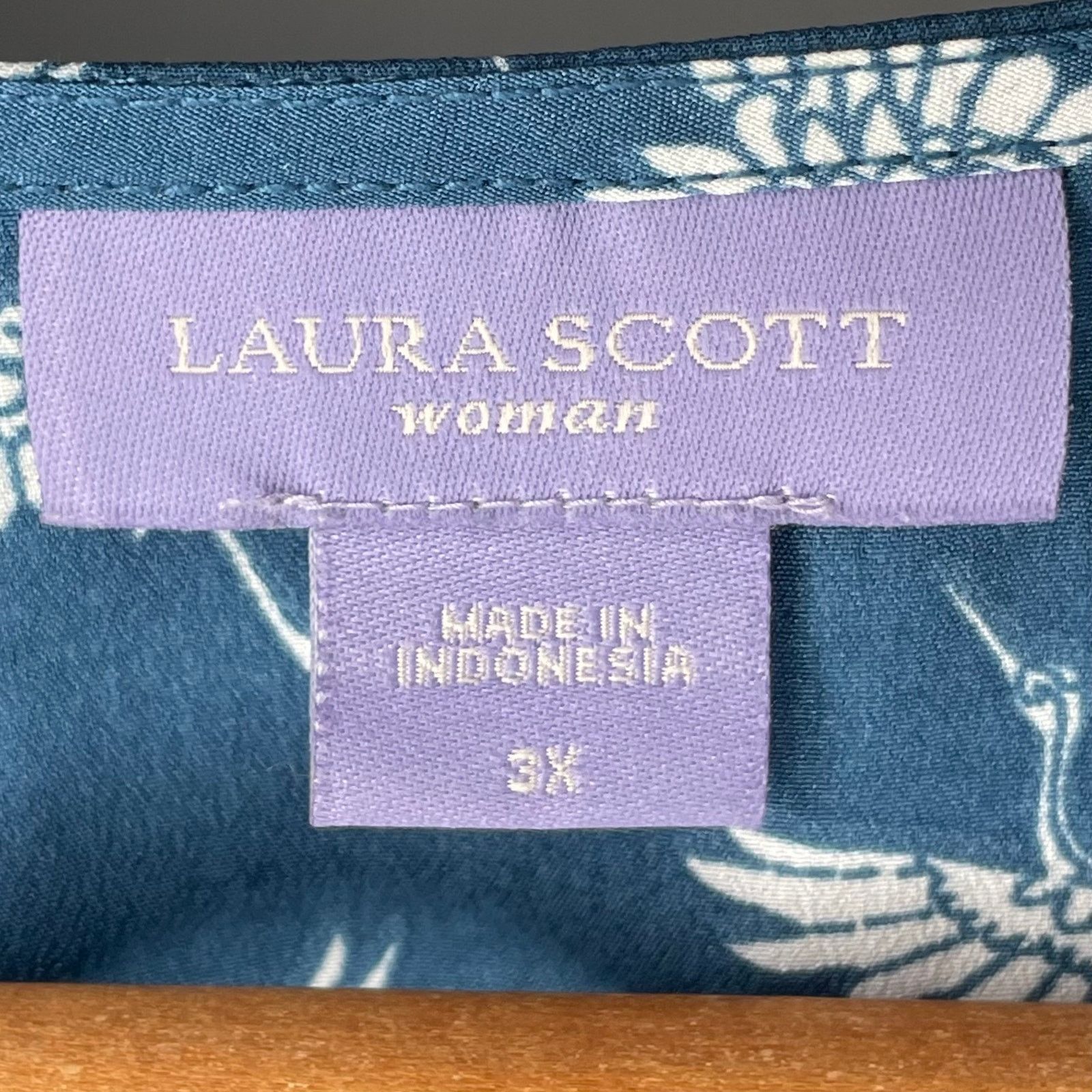 Other NWOT Laura Scott Blouse Size 3XL / US 20-22 - 2 Thumbnail