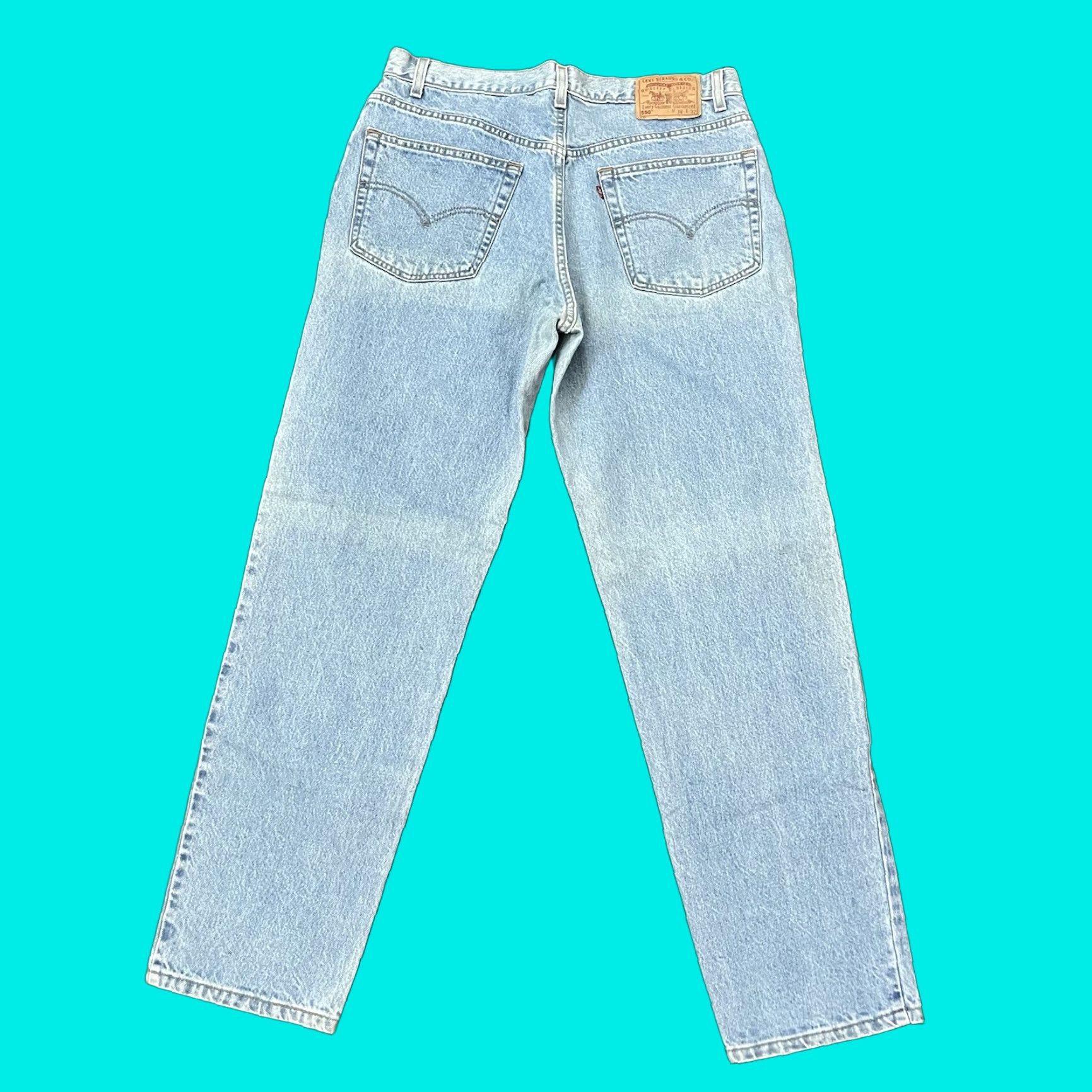 Levi's VINTAGE Levi's 550 Jeans Men 38x32 Light Blue 90s Relaxed Straight Denim Casual Size US 38 / EU 54 - 1 Thumbnail
